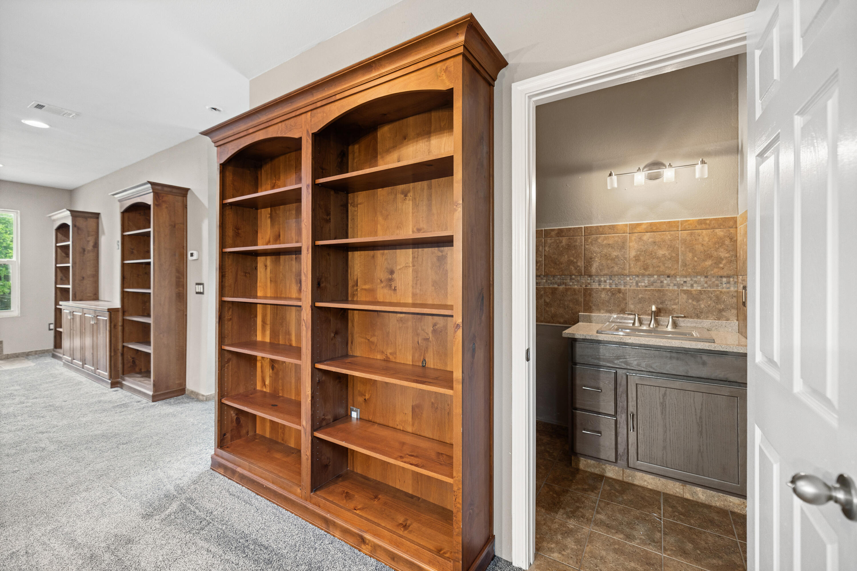 FLORIDA HEIGHTS - Residential