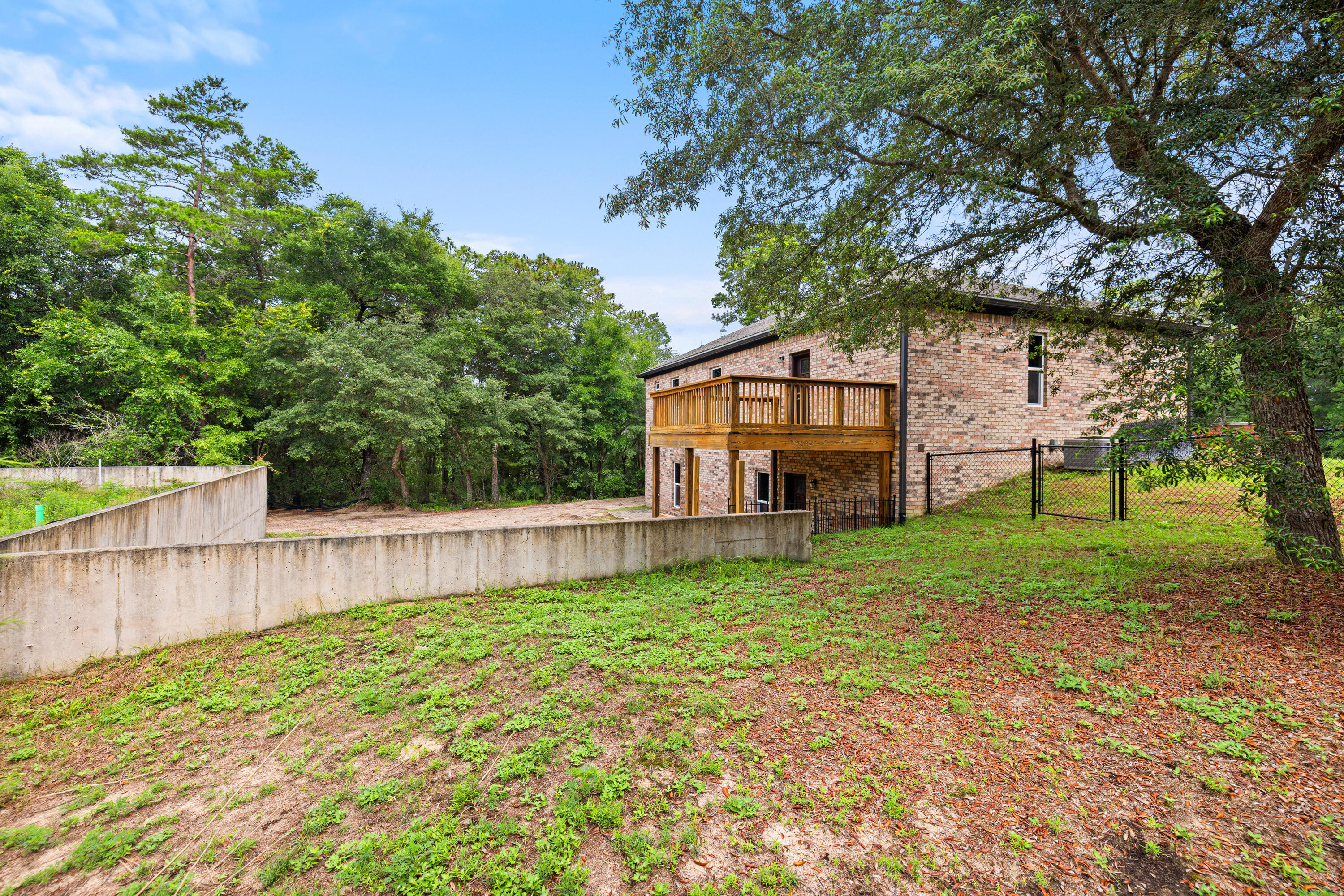 FLORIDA HEIGHTS - Residential