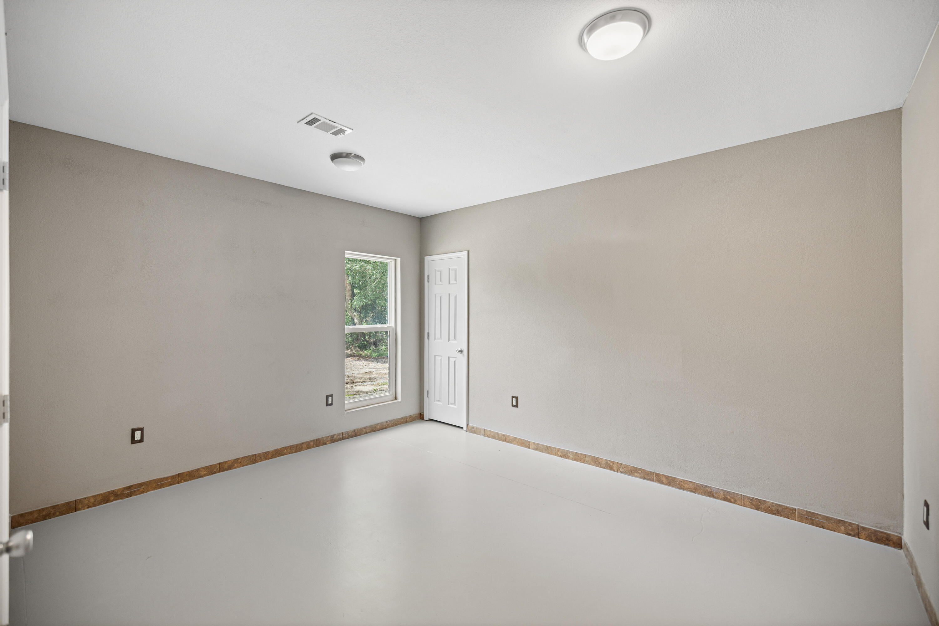 FLORIDA HEIGHTS - Residential