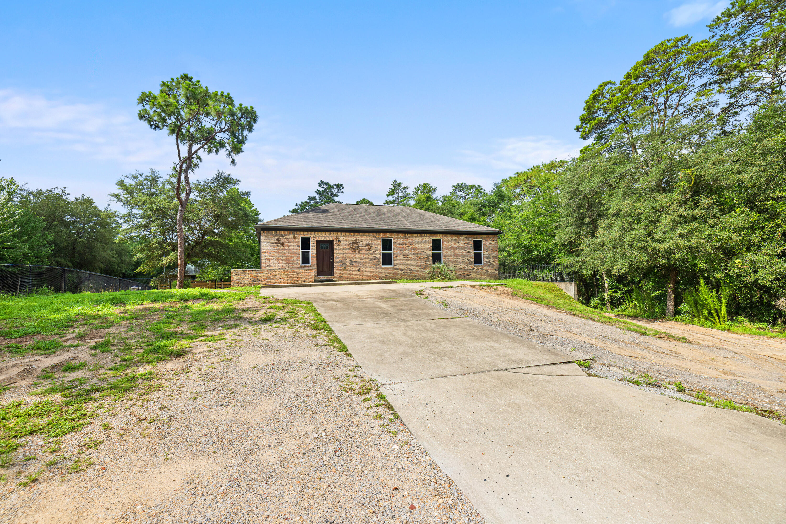 FLORIDA HEIGHTS - Residential
