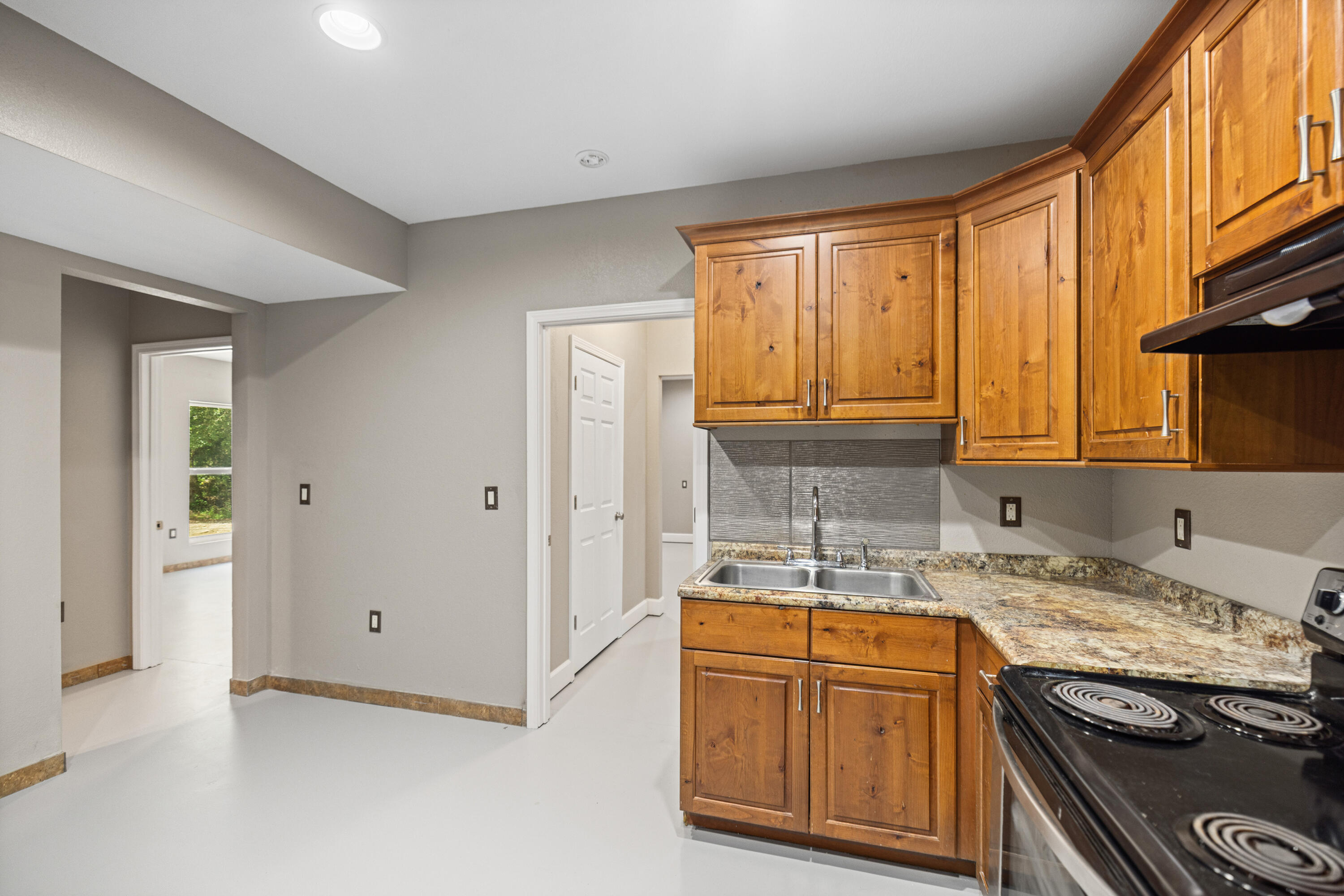 FLORIDA HEIGHTS - Residential