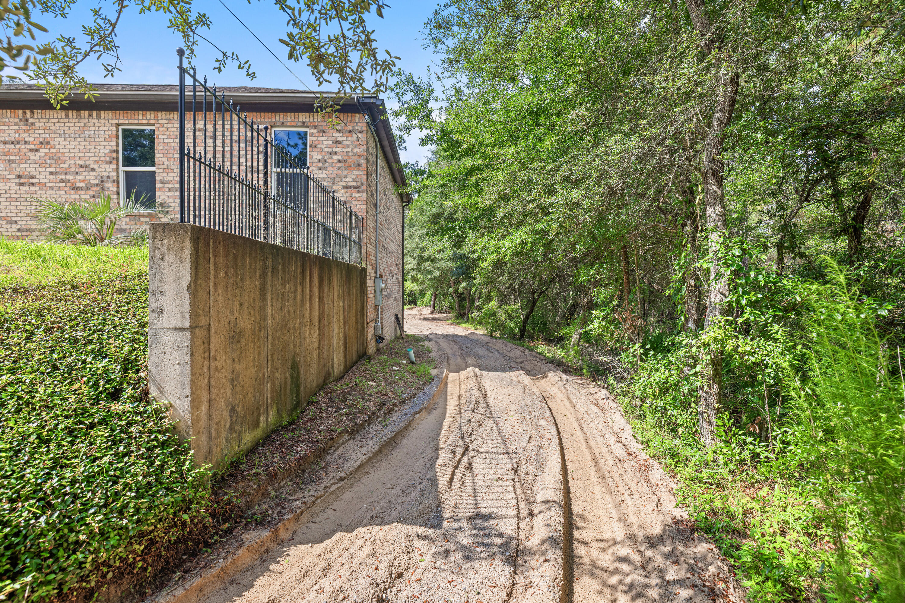 FLORIDA HEIGHTS - Residential
