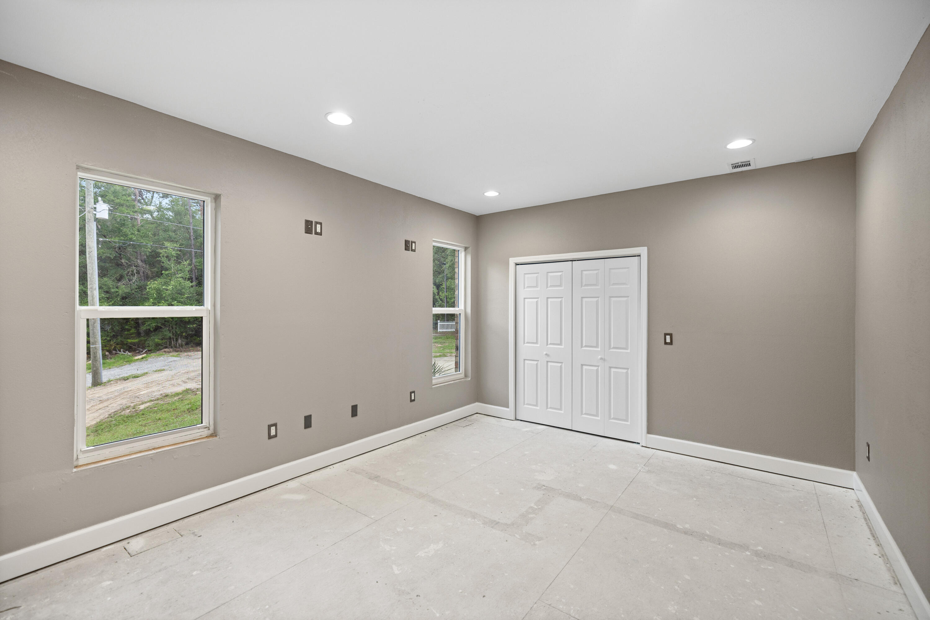 FLORIDA HEIGHTS - Residential