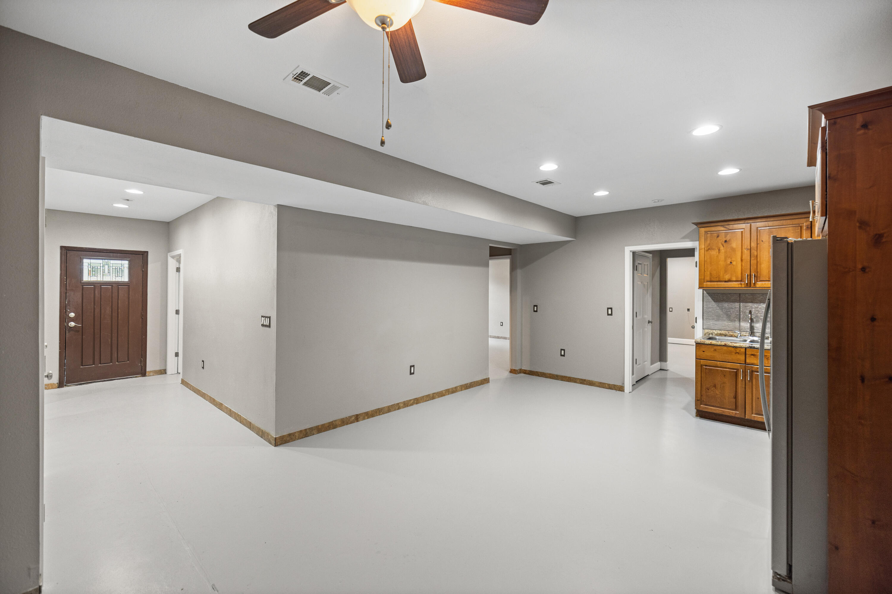 FLORIDA HEIGHTS - Residential