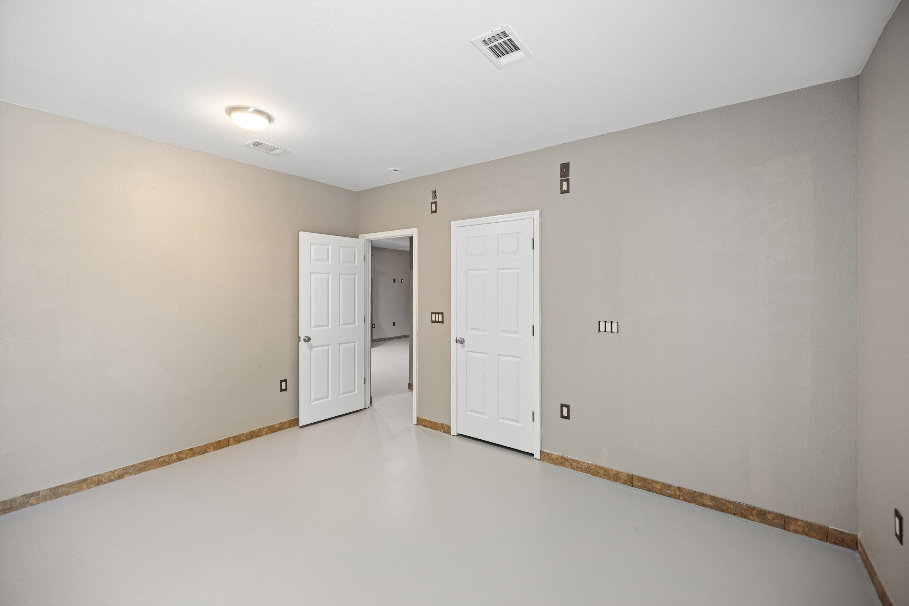 FLORIDA HEIGHTS - Residential