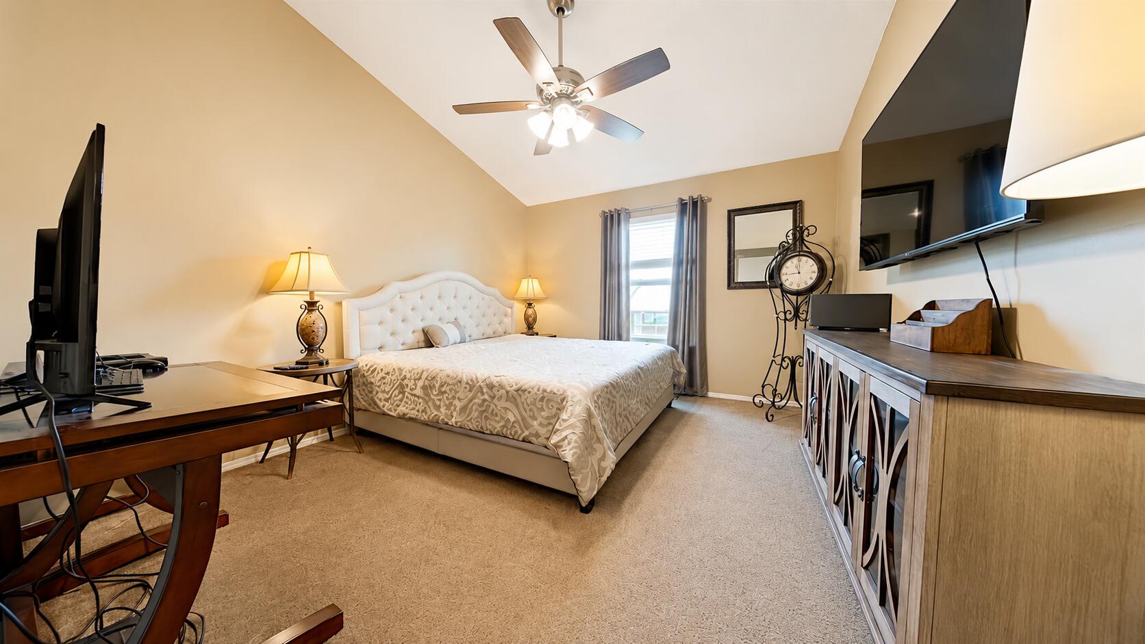 GOLF CLUB CONDO THE - Residential