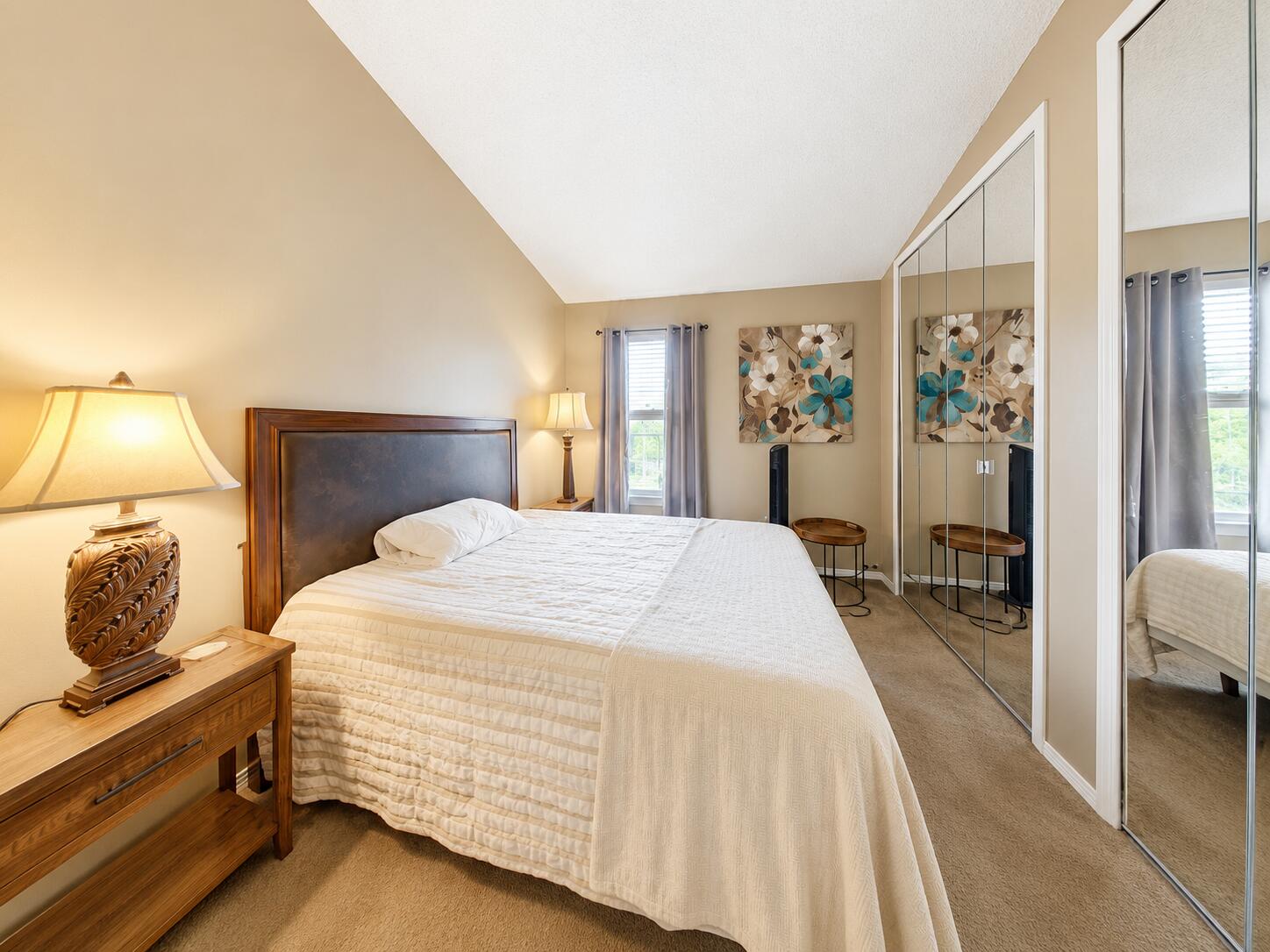 GOLF CLUB CONDO THE - Residential