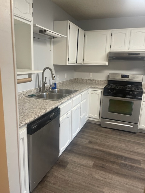 CEDAR RIDGE PH 8 - Residential Lease