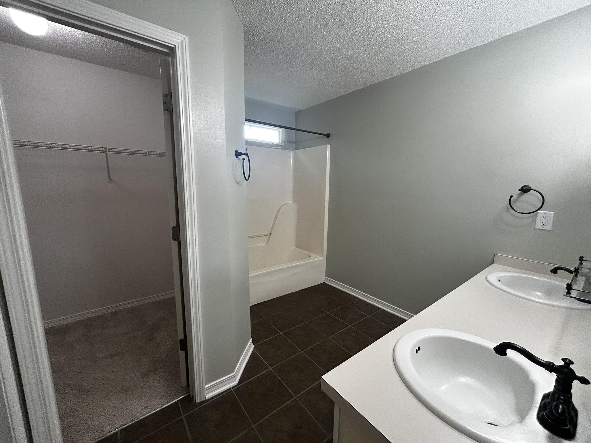 CORONADO VILLAGE PH 3 - Residential Lease