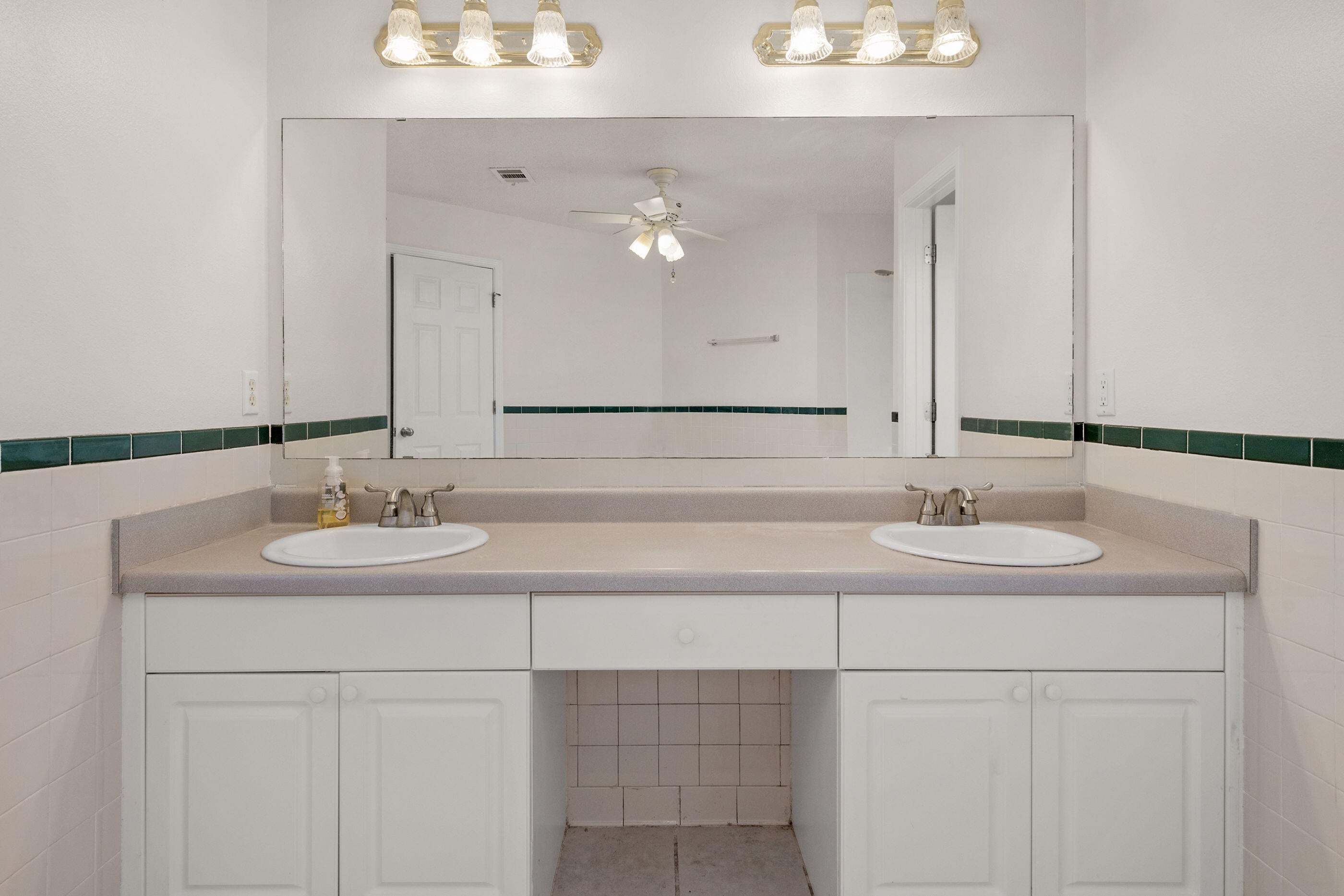 WESTVIEW ESTATES PH 3 - Residential