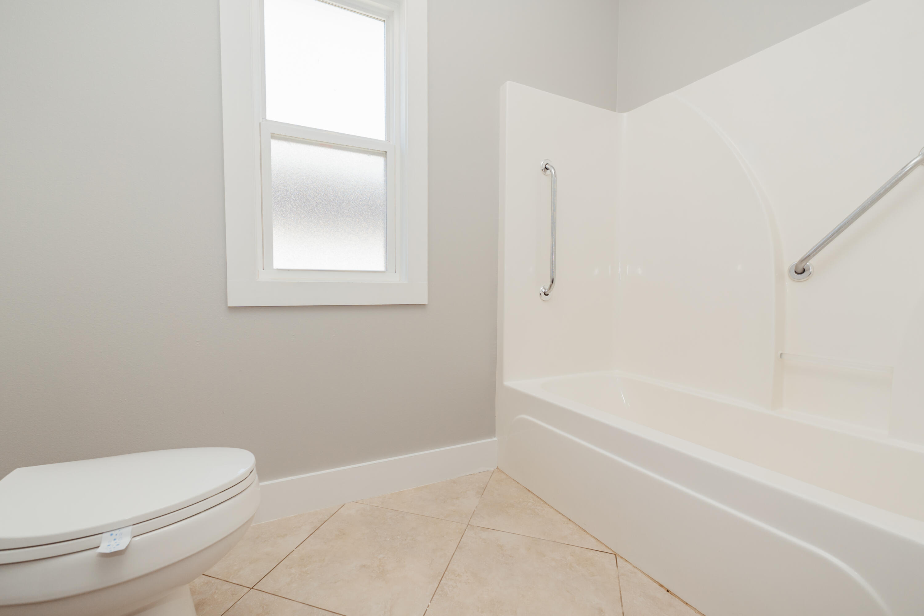 ALICIA PLACE - Residential Lease