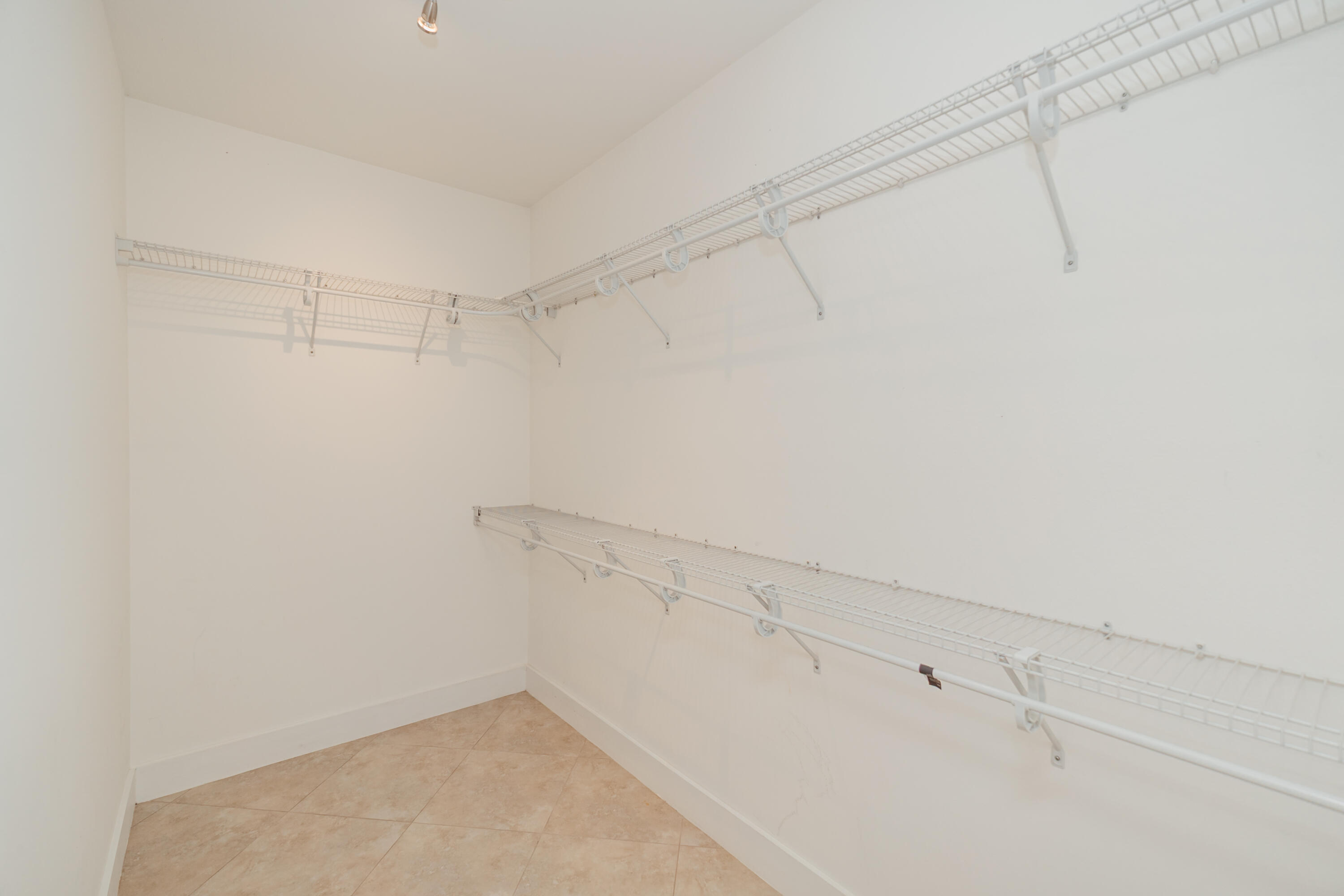 ALICIA PLACE - Residential Lease