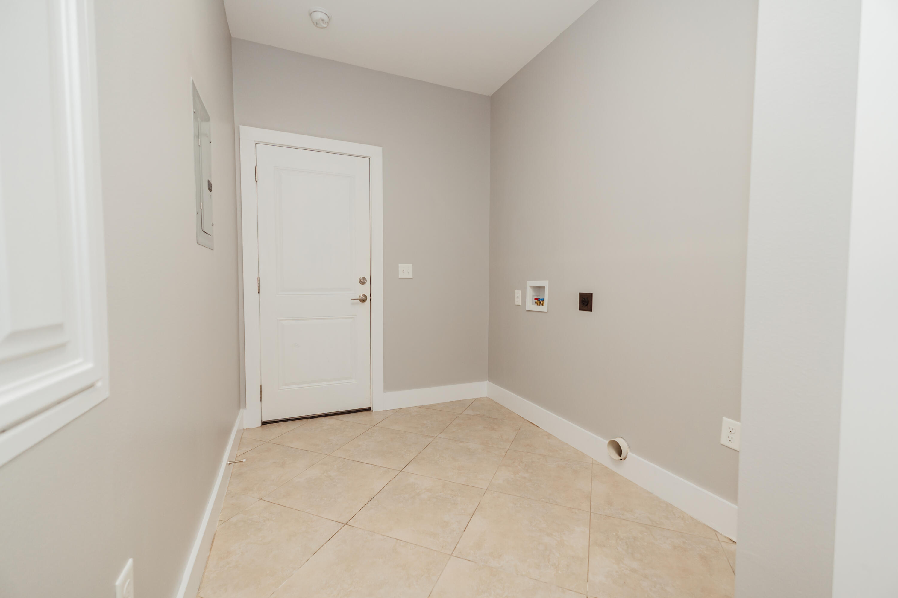ALICIA PLACE - Residential Lease