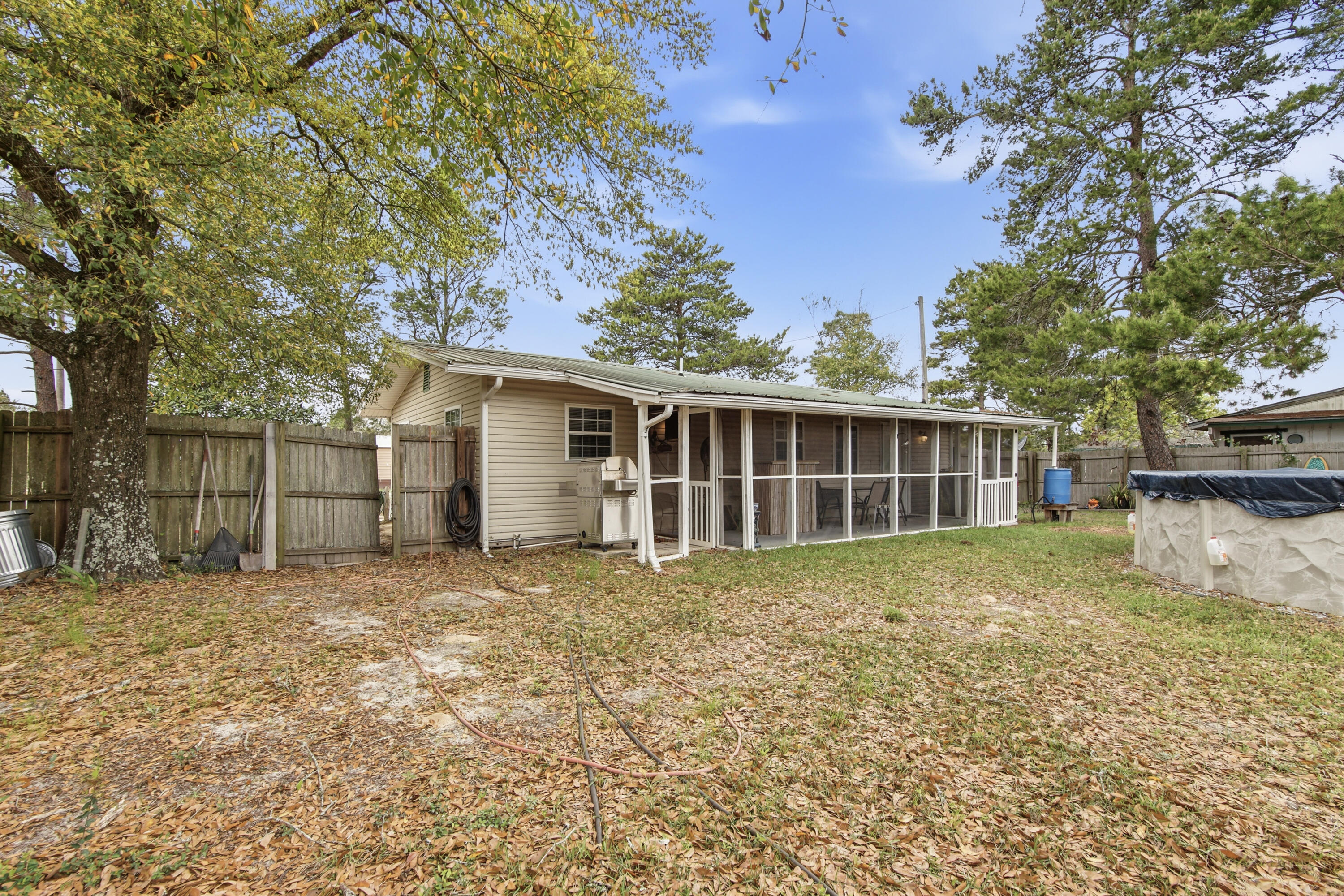 OAKWOOD HILLS UNIT 1 - Residential