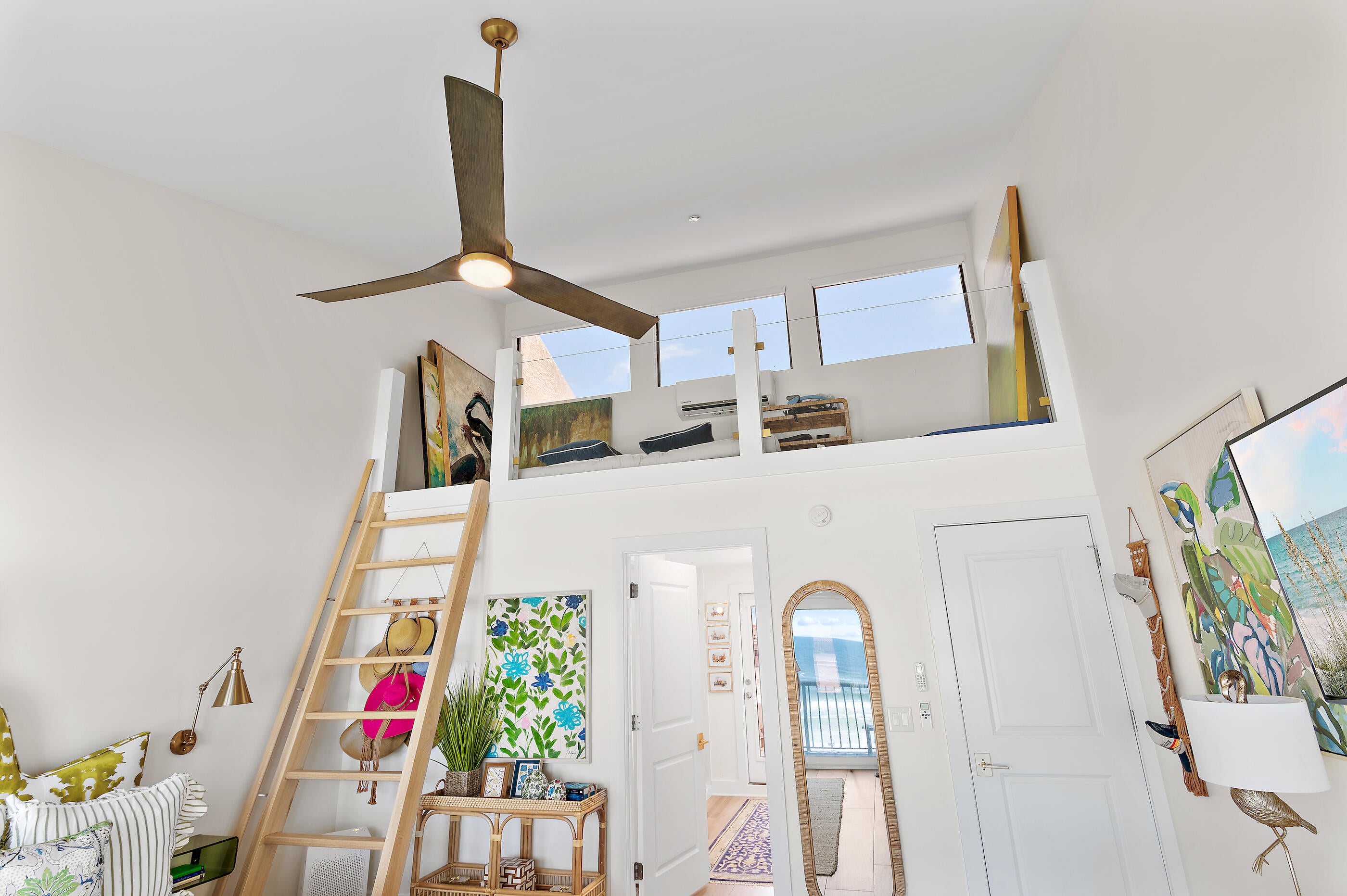 SEAFARER CONDO - Residential