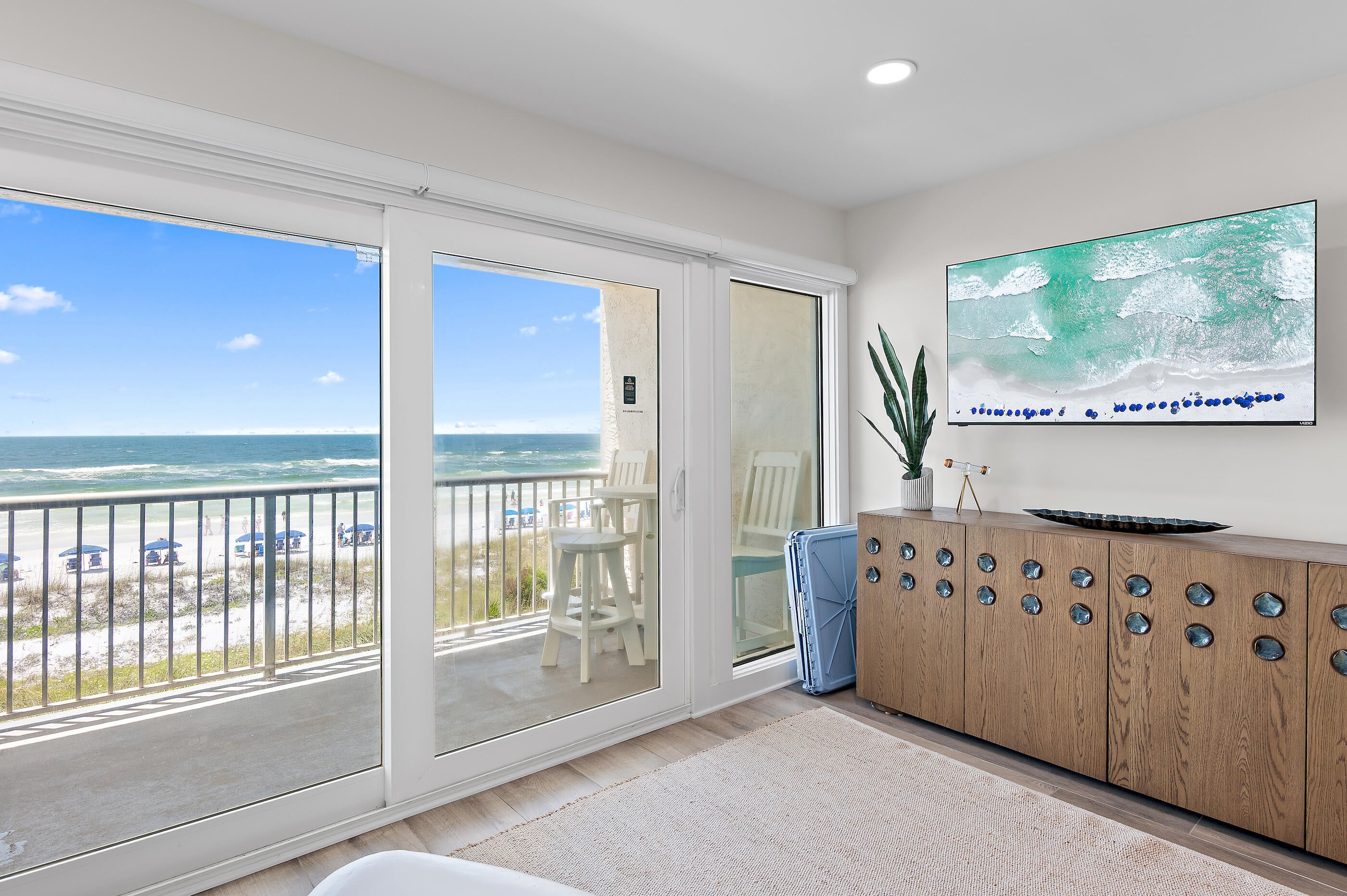 SEAFARER CONDO - Residential