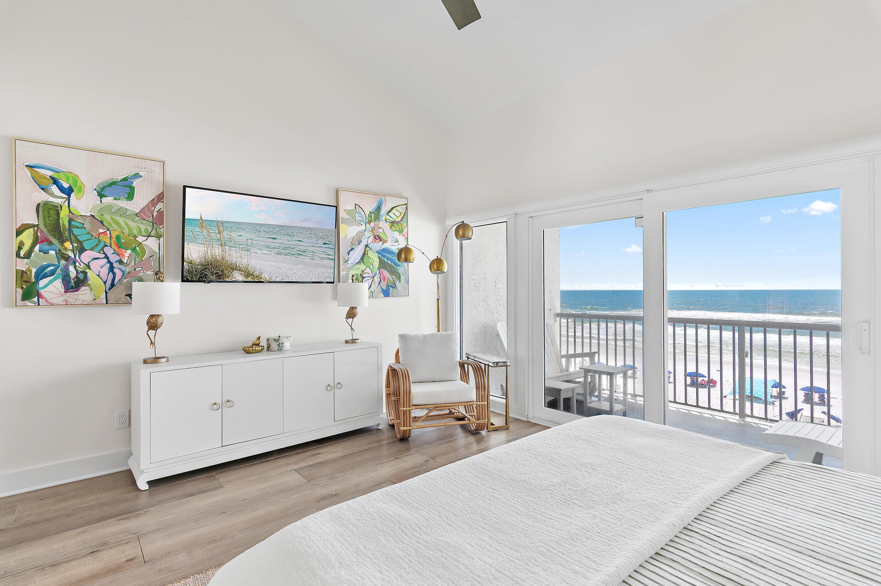 SEAFARER CONDO - Residential