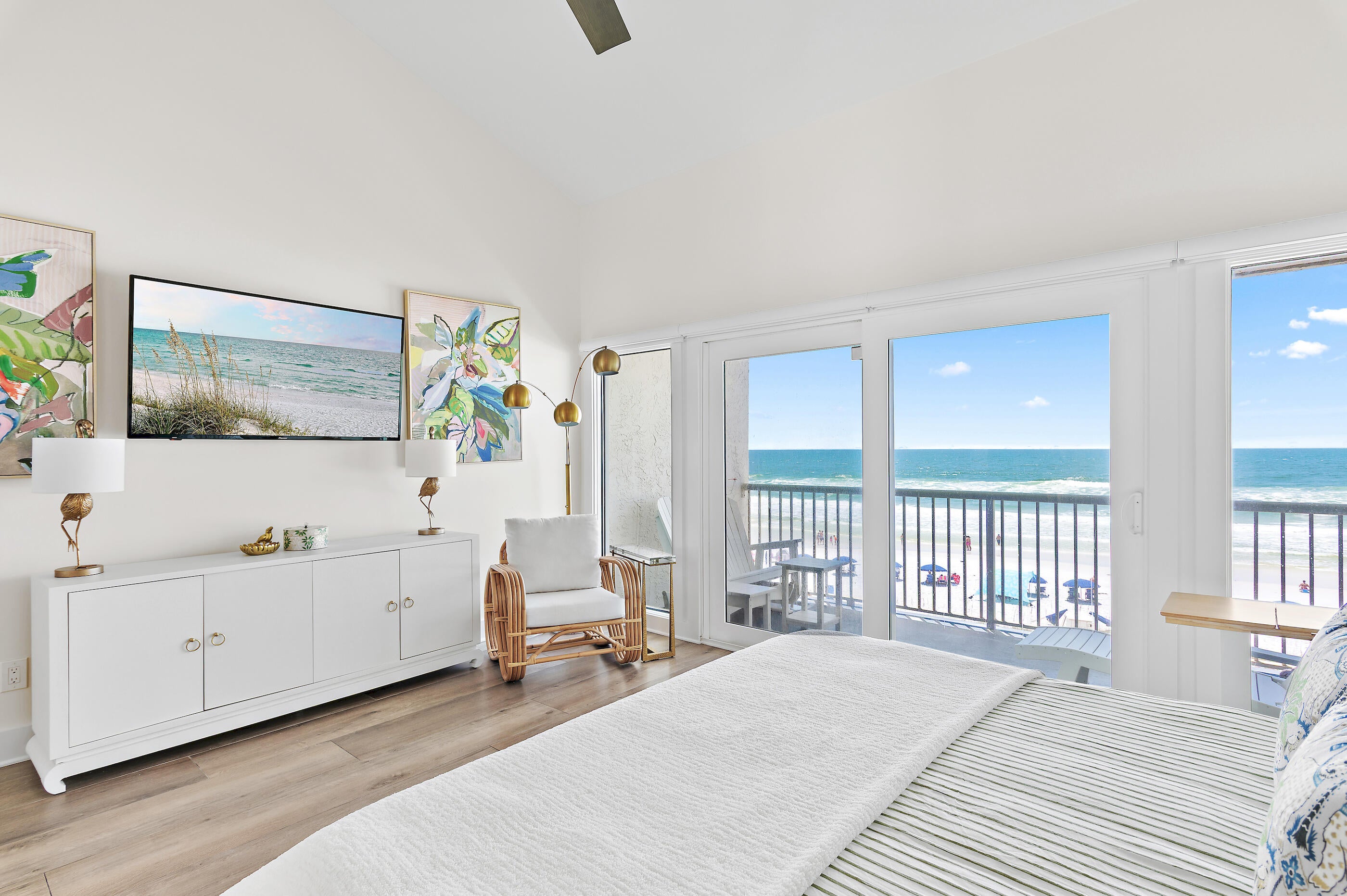 SEAFARER CONDO - Residential