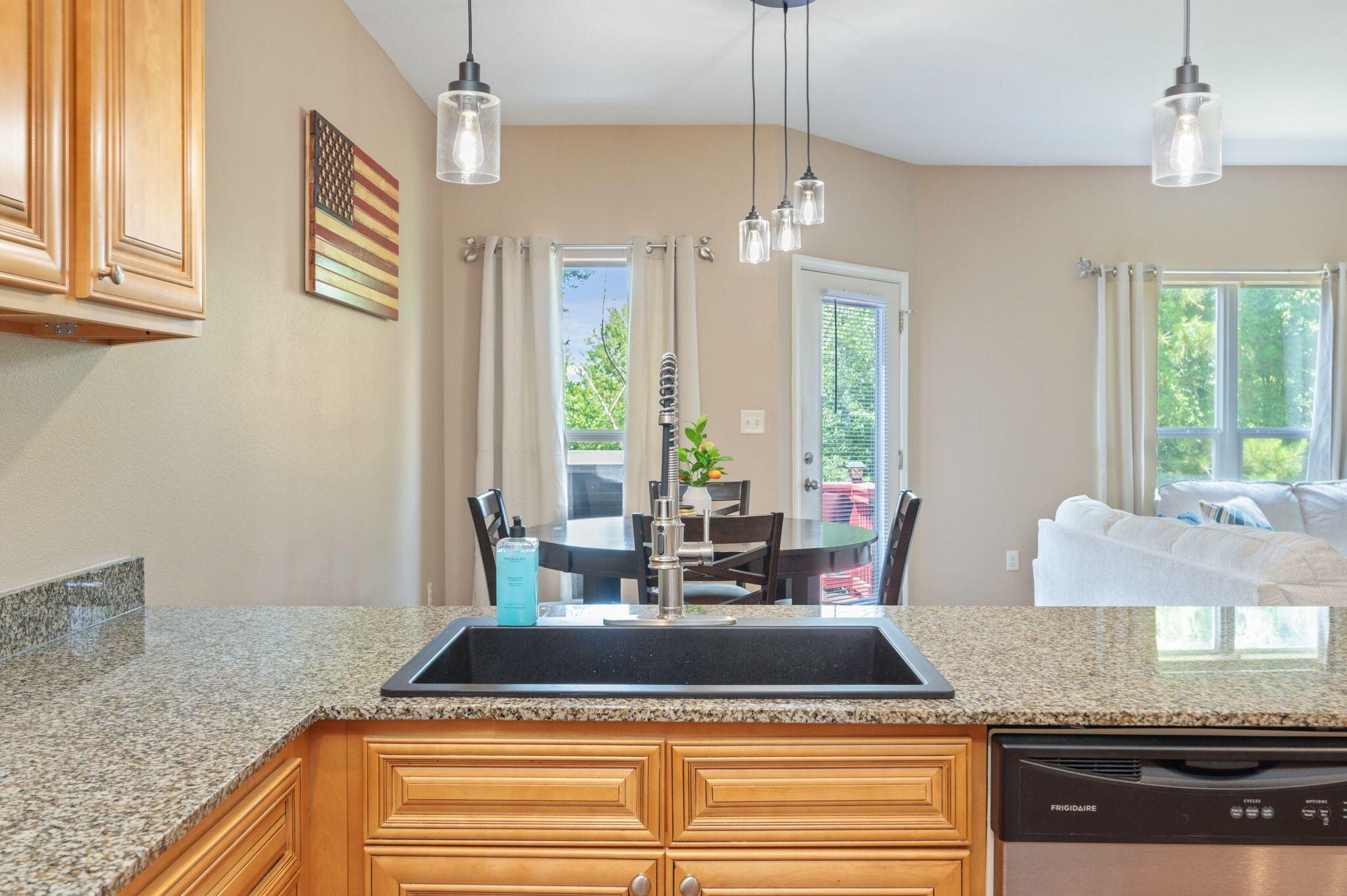 ARBOR LAKE - Residential