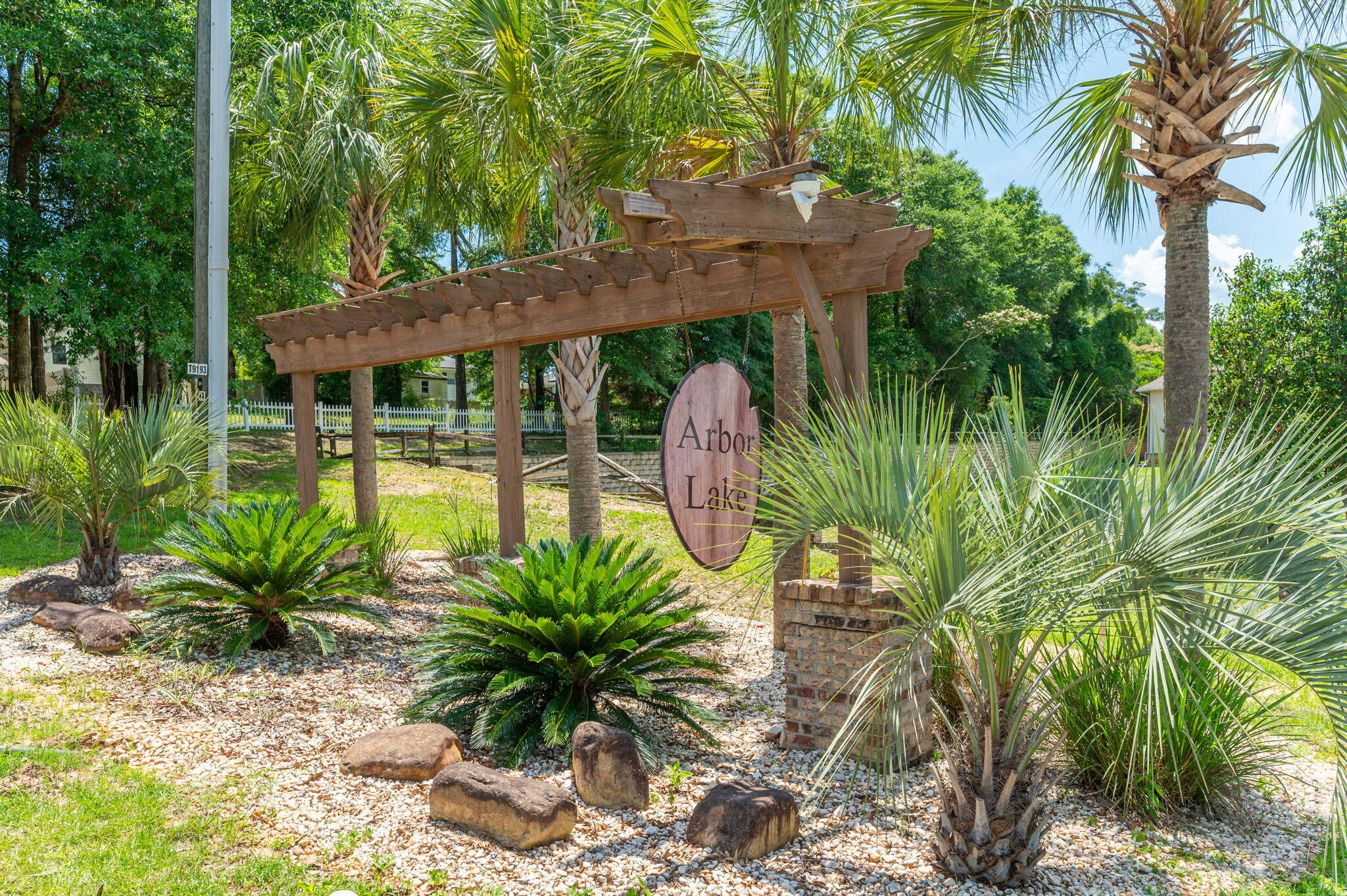 ARBOR LAKE - Residential