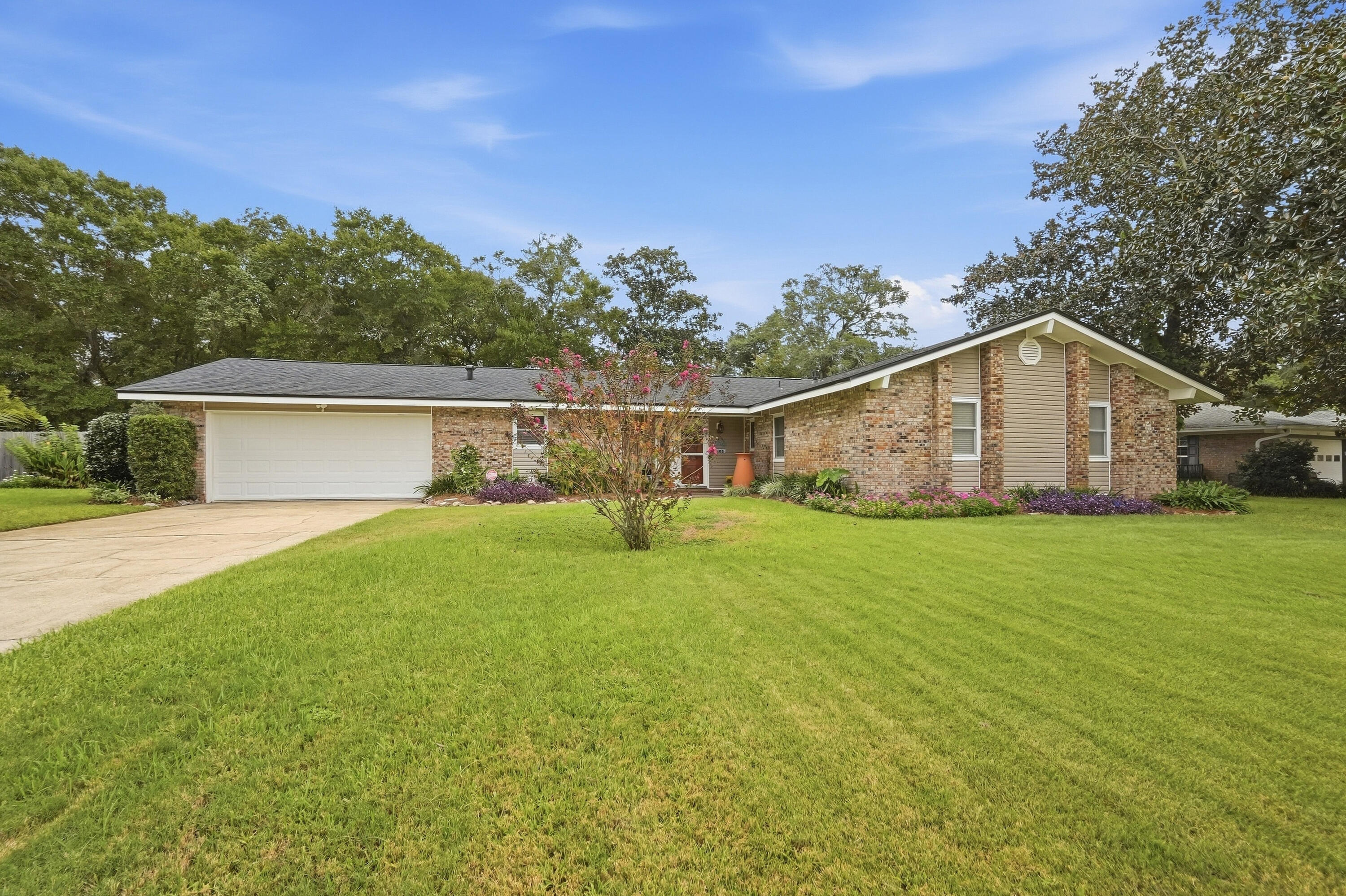 OVERBROOK - Residential