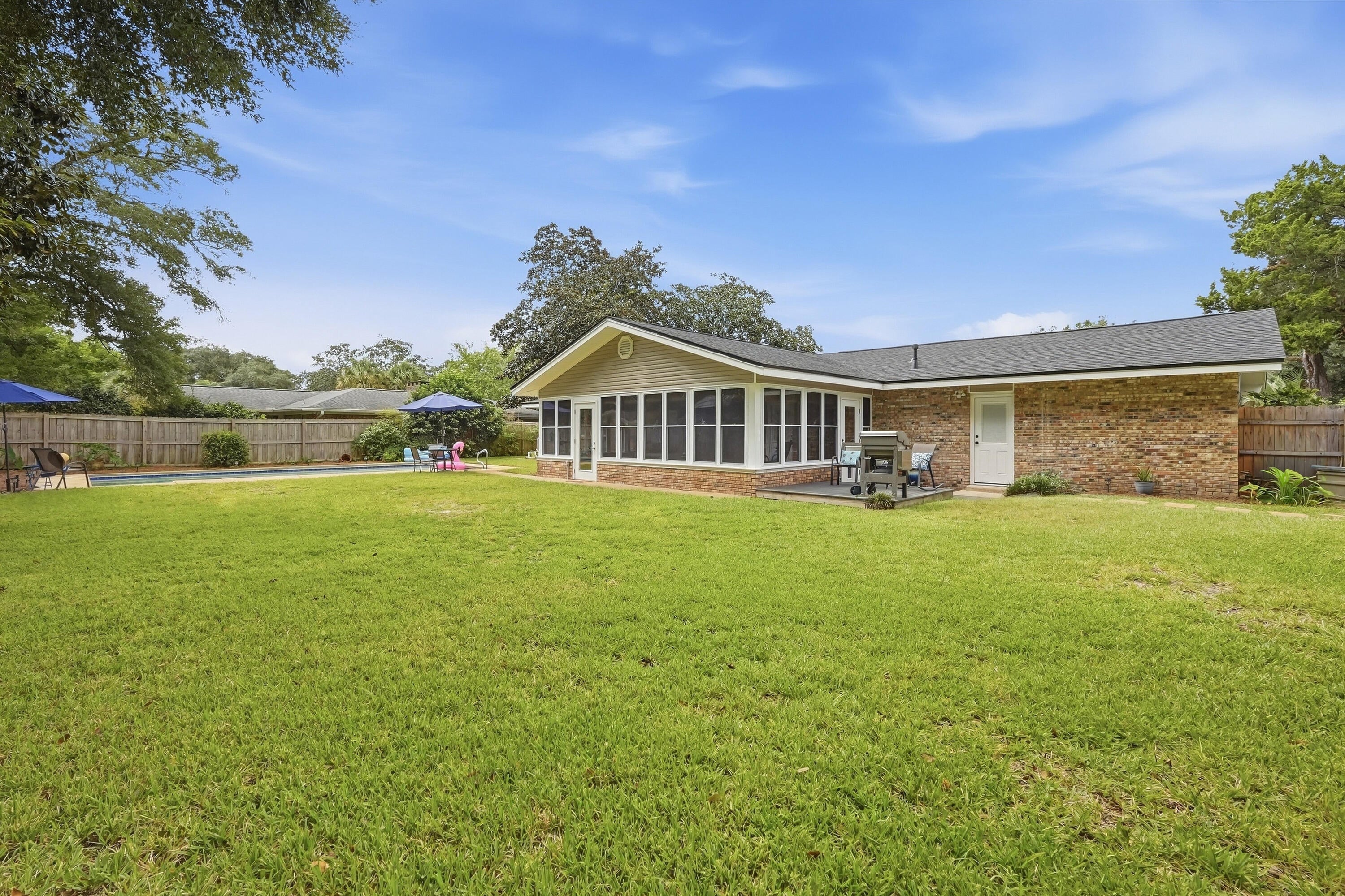OVERBROOK - Residential