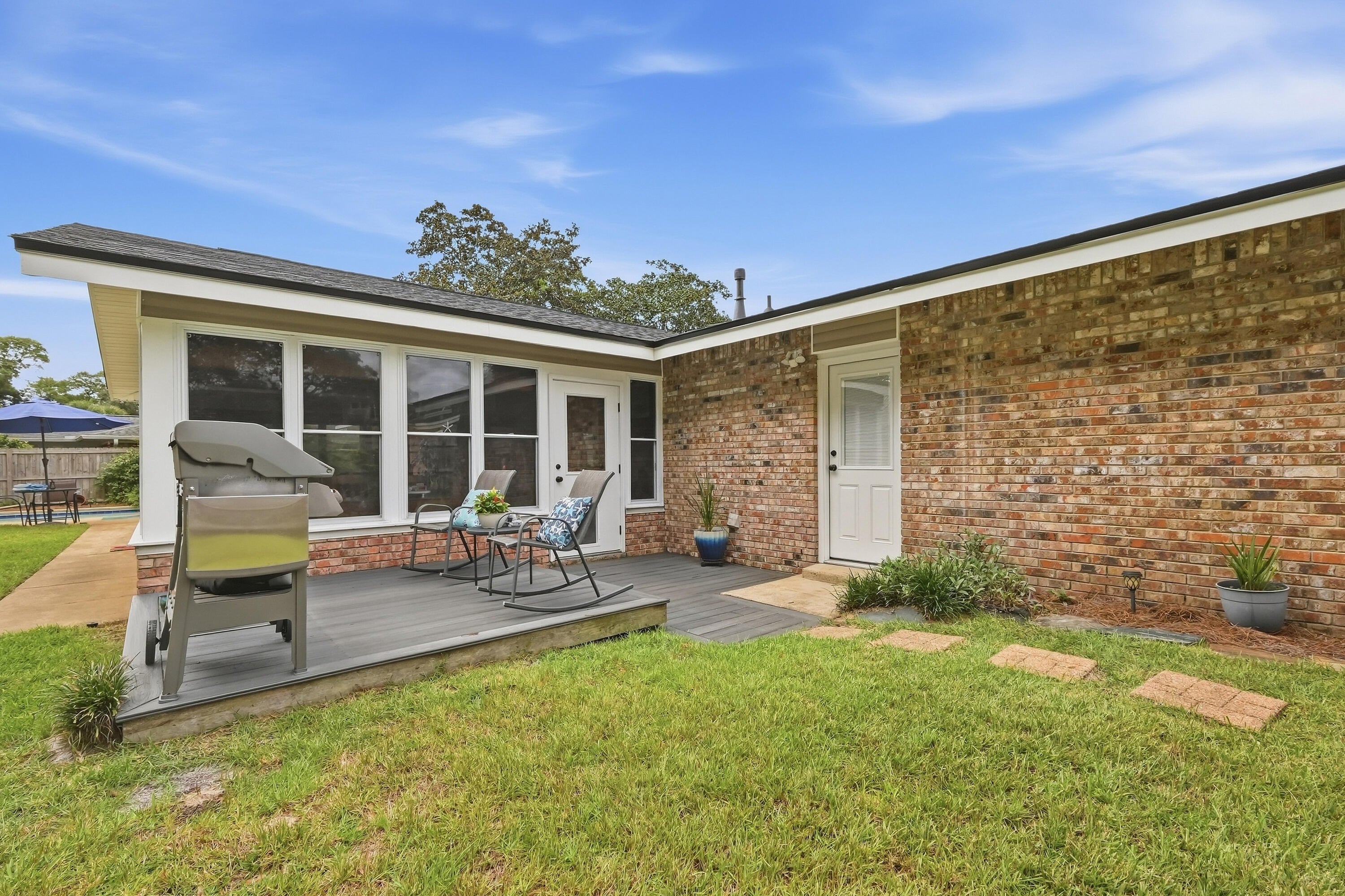 OVERBROOK - Residential