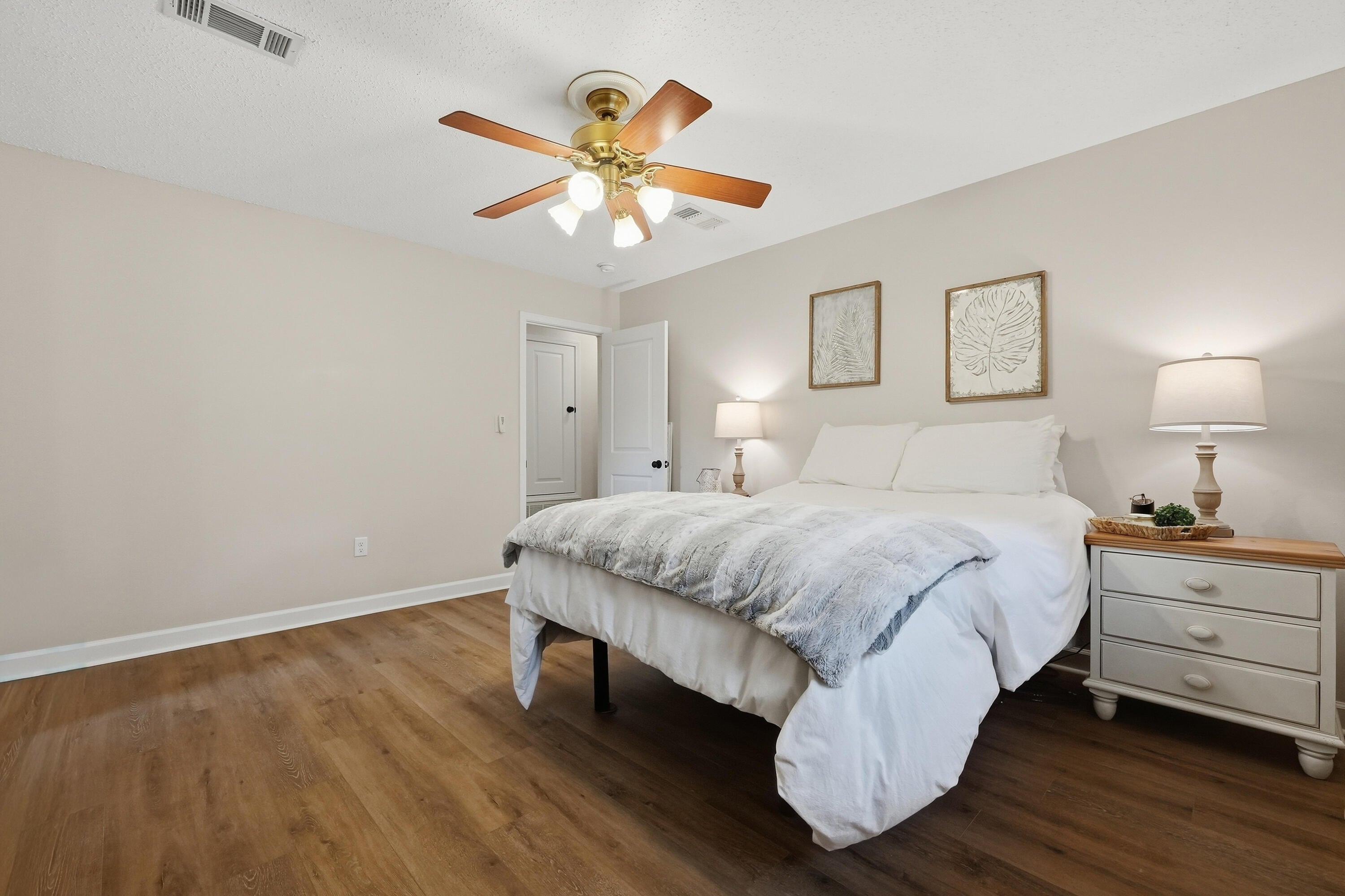 OVERBROOK - Residential