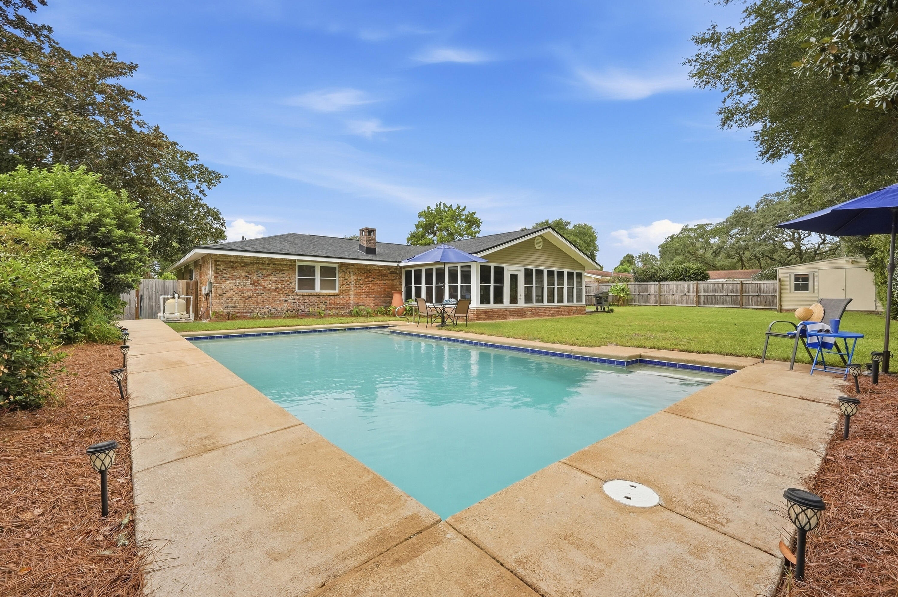 OVERBROOK - Residential