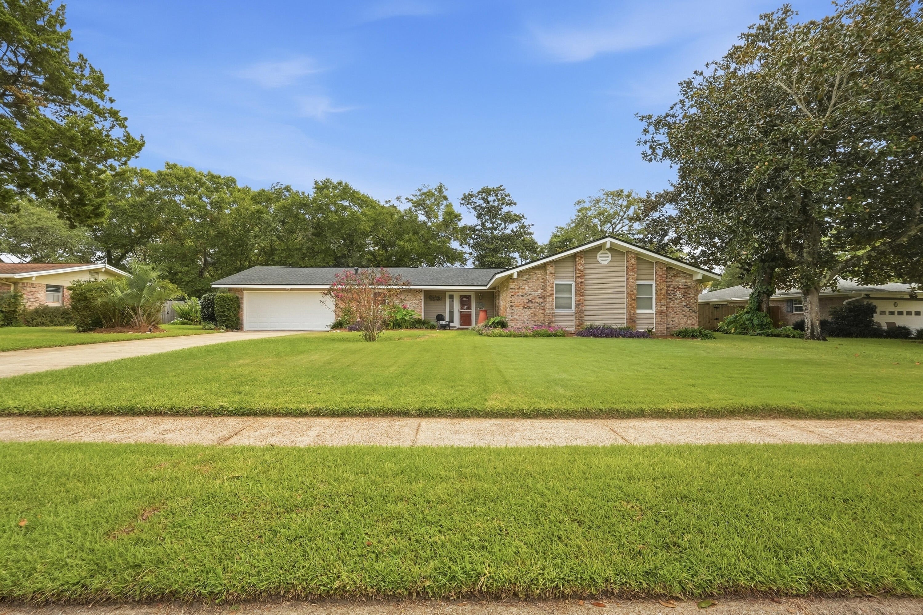 OVERBROOK - Residential