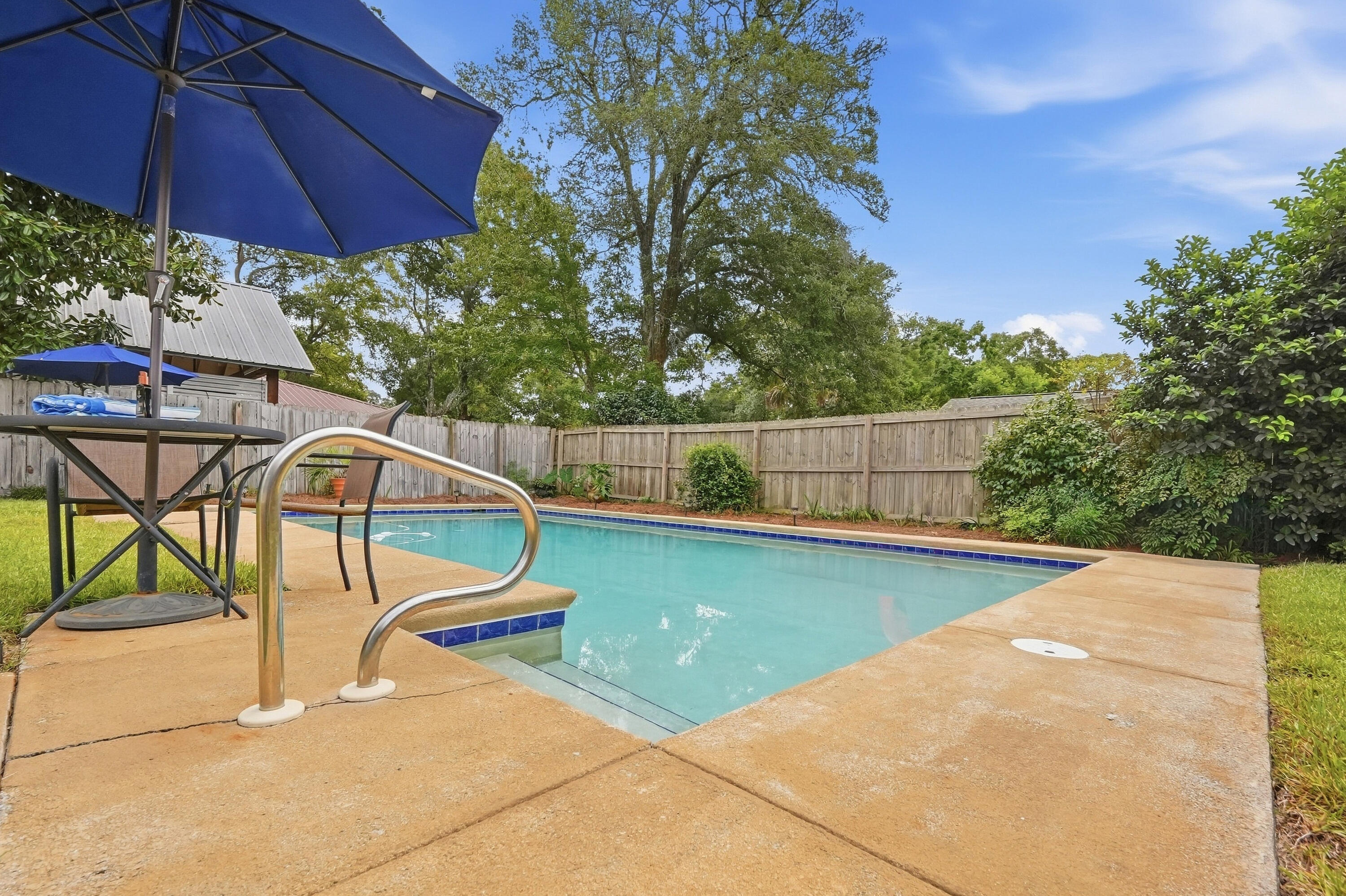 OVERBROOK - Residential