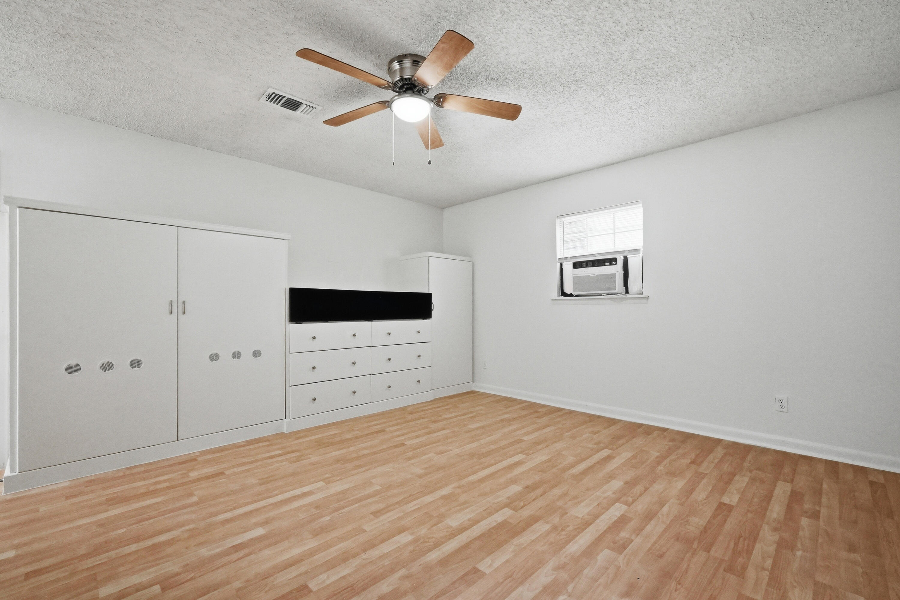 NONESUCH WAY - Residential Lease