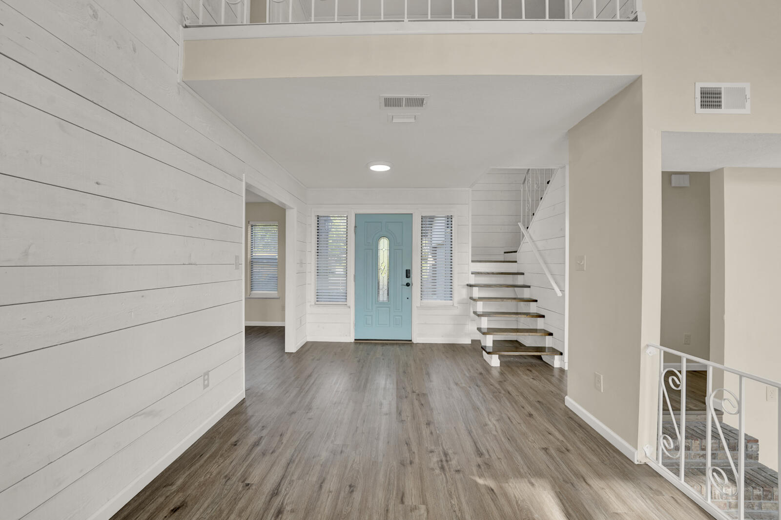 LE CHATEAU - Residential