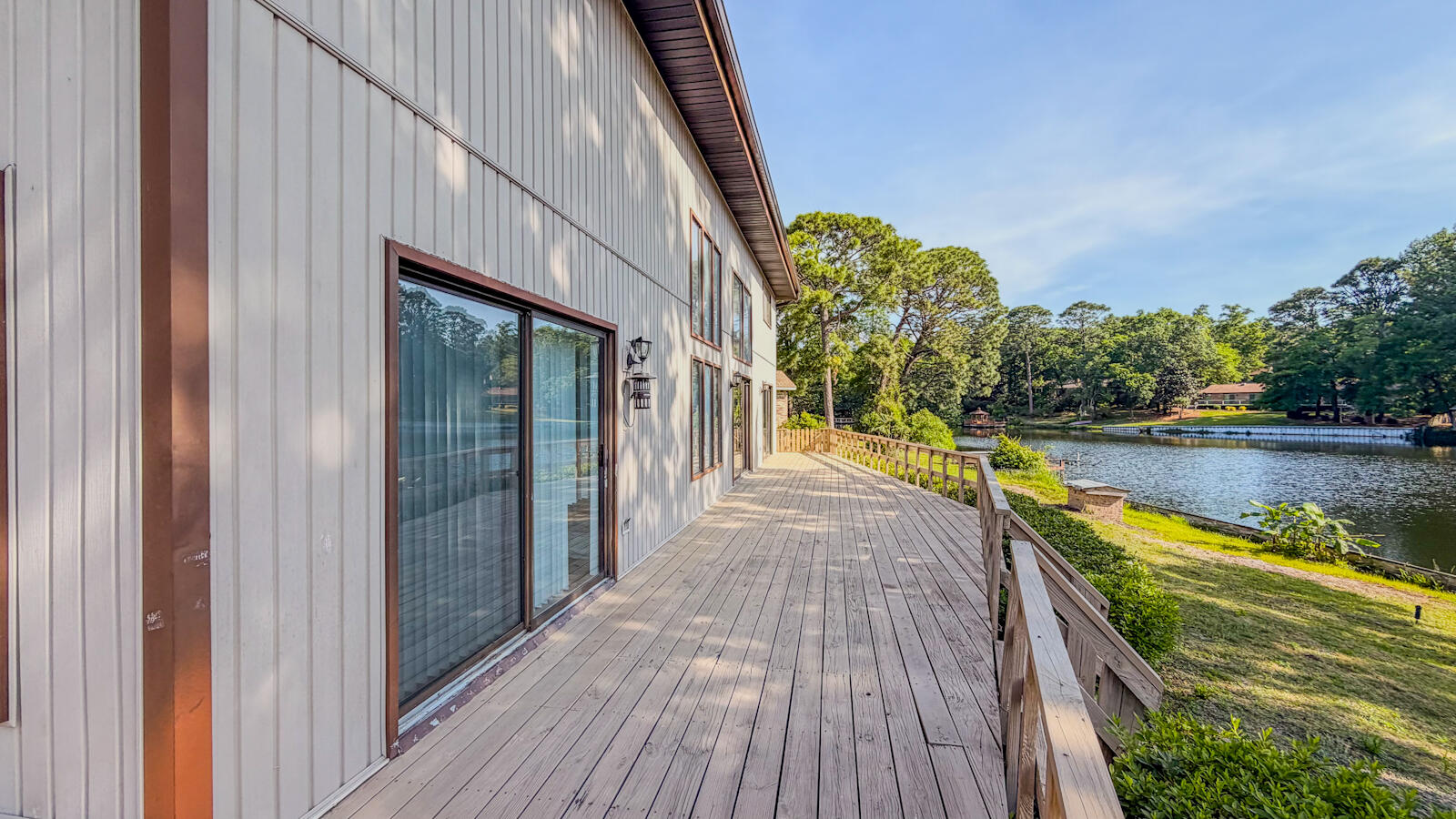 LE CHATEAU - Residential