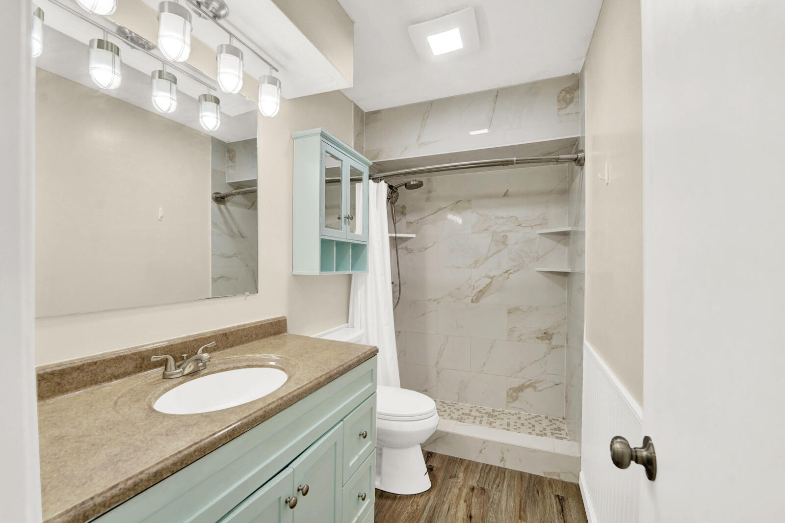LE CHATEAU - Residential
