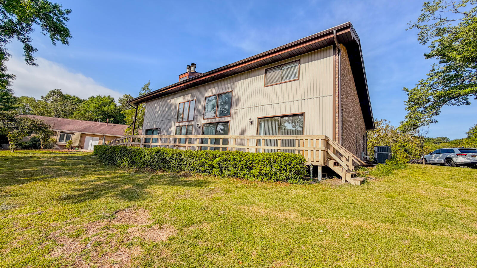 LE CHATEAU - Residential