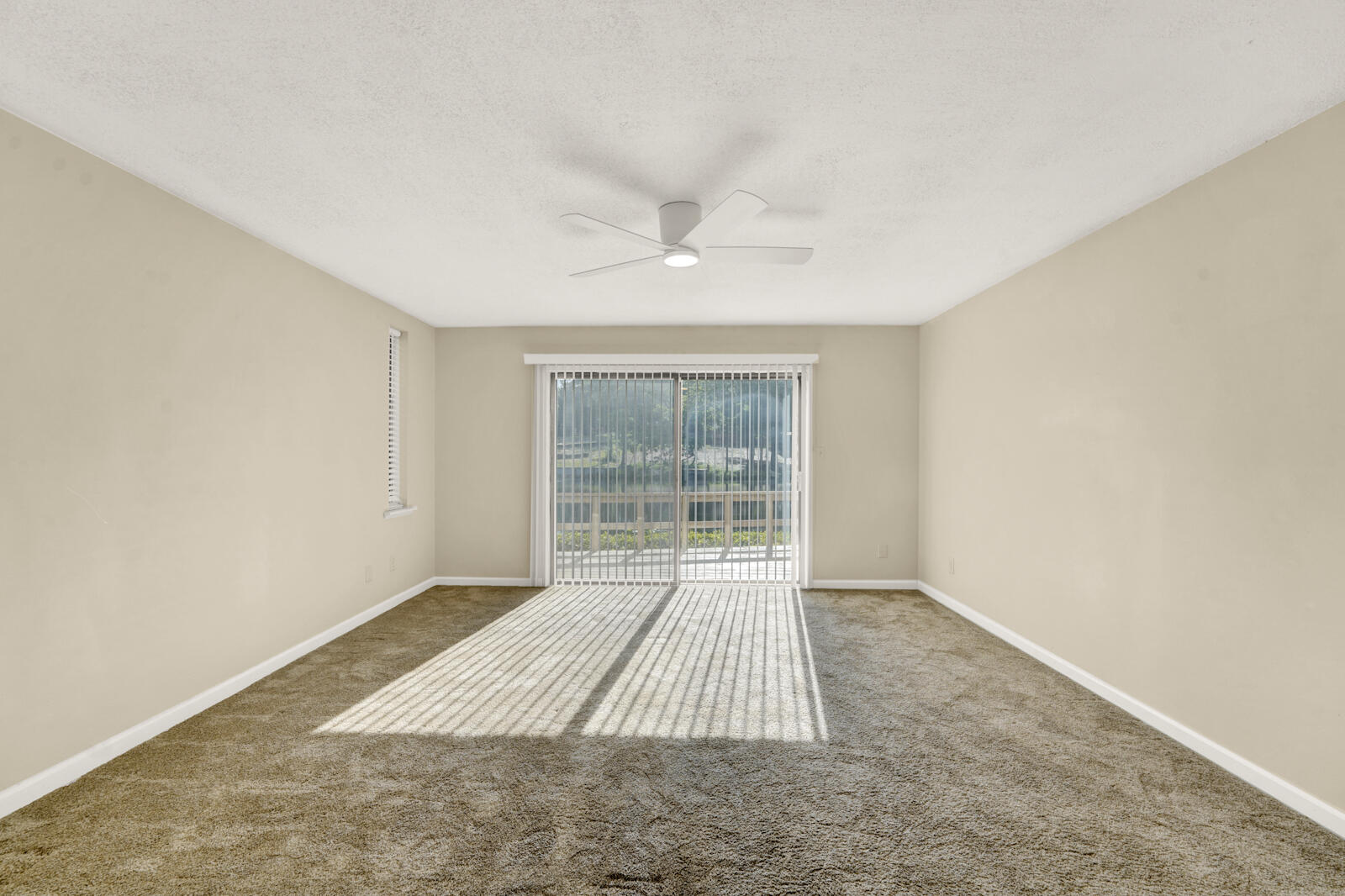 LE CHATEAU - Residential