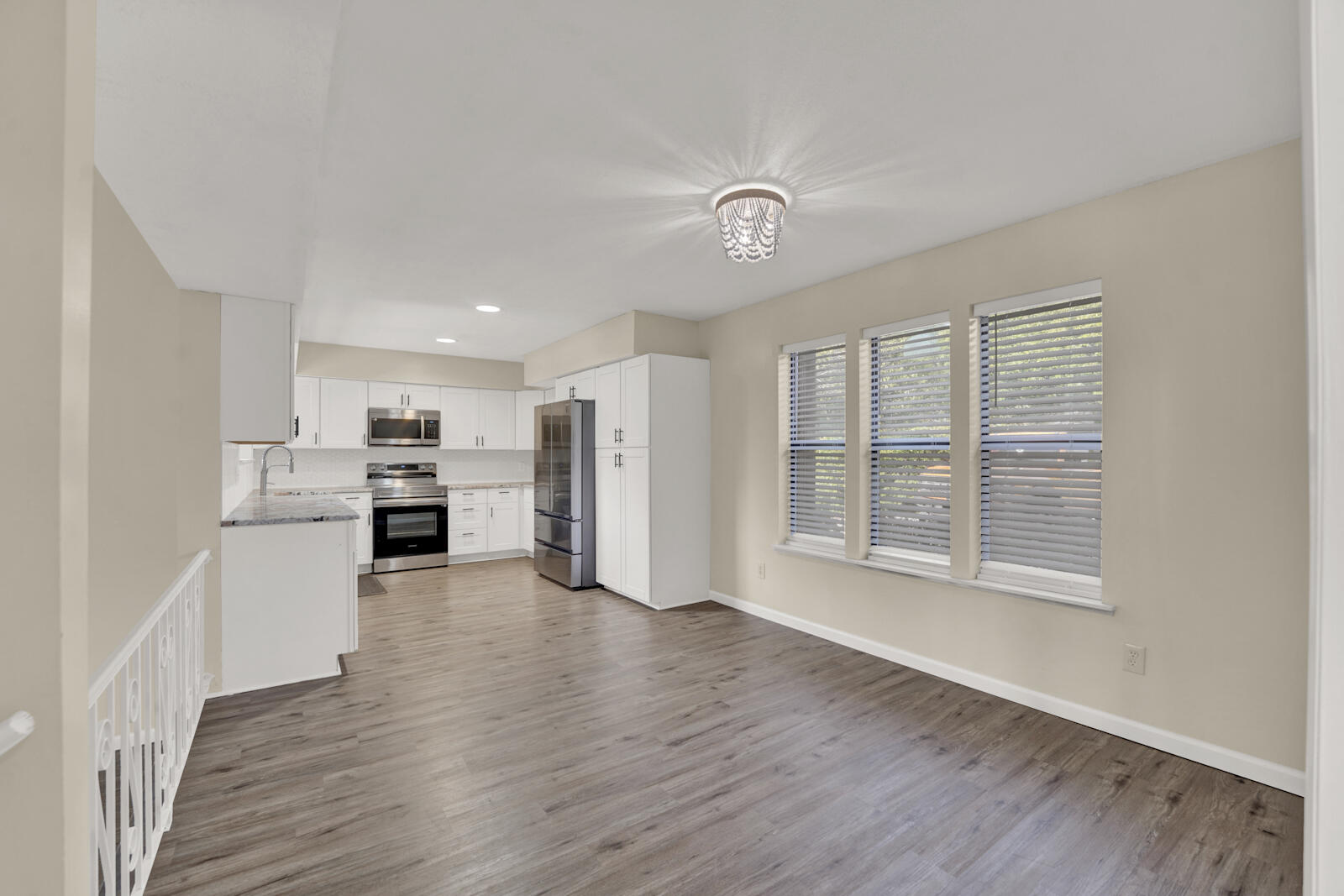LE CHATEAU - Residential