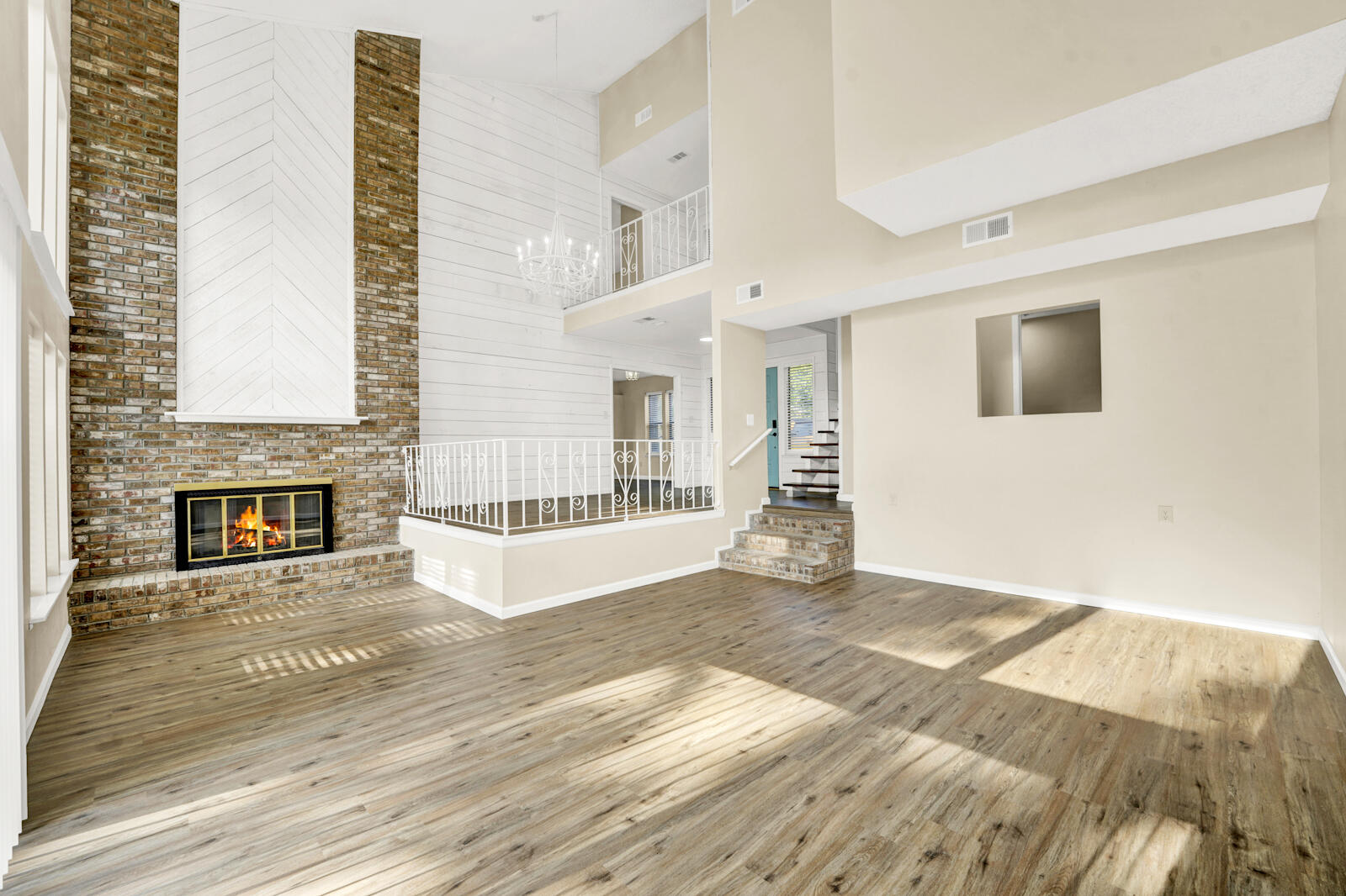 LE CHATEAU - Residential