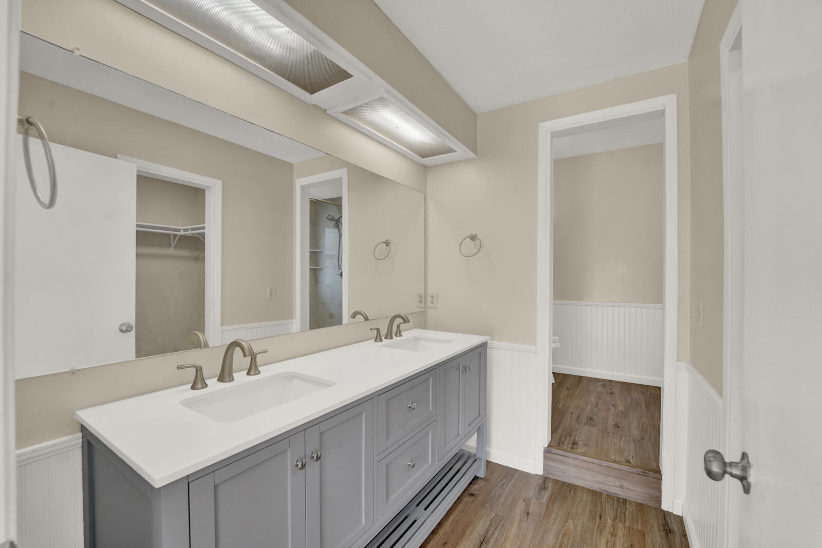 LE CHATEAU - Residential