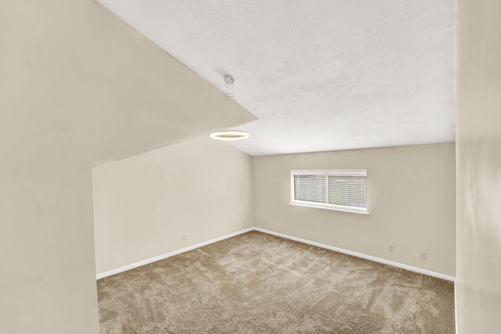 LE CHATEAU - Residential