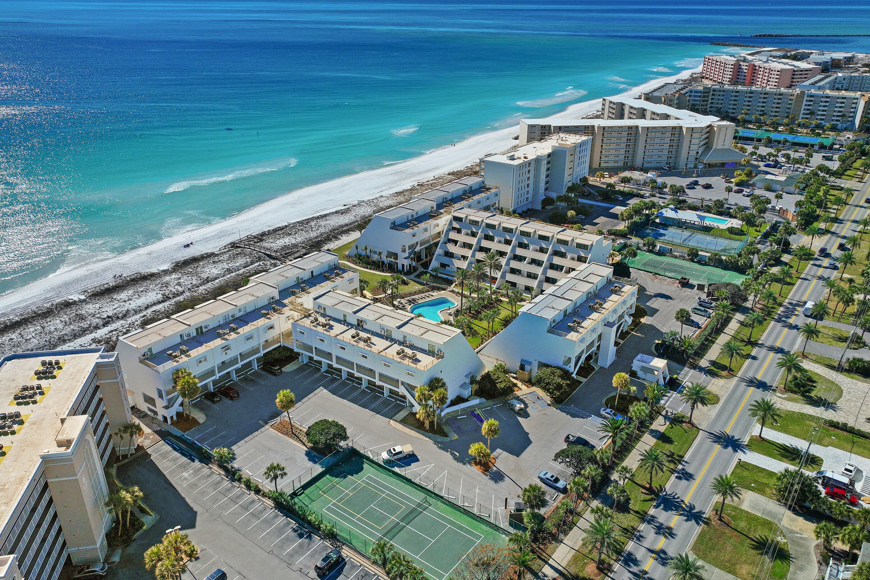 AEGEAN CONDO - Residential