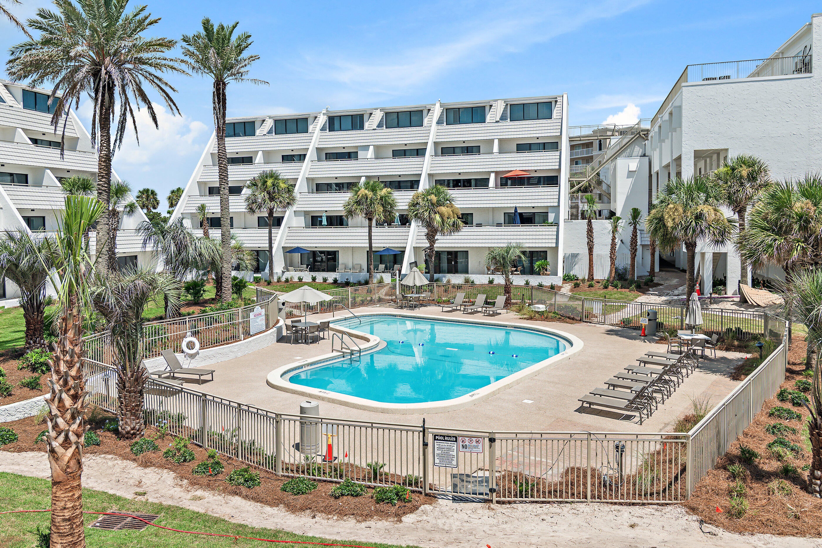 AEGEAN CONDO - Residential