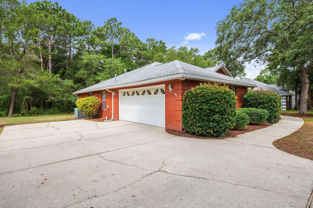 ROCKY BAYOU ESTATES 12B - Residential
