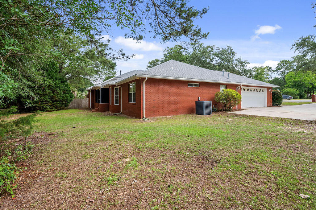ROCKY BAYOU ESTATES 12B - Residential