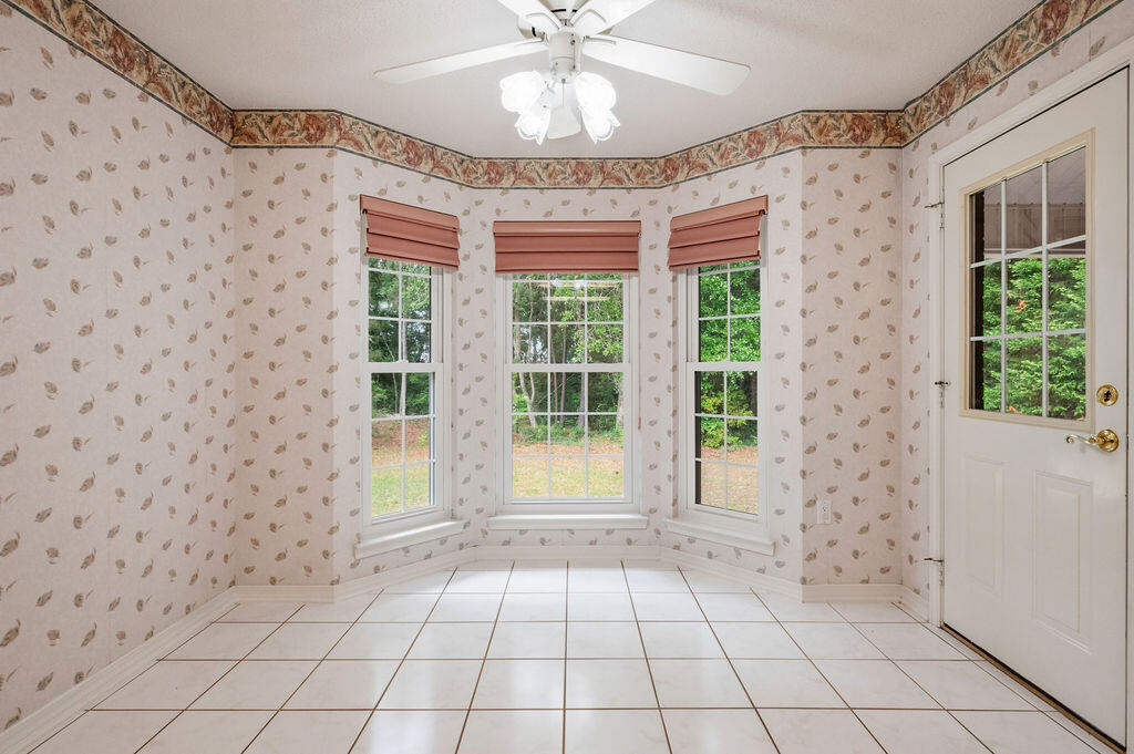 ROCKY BAYOU ESTATES 12B - Residential