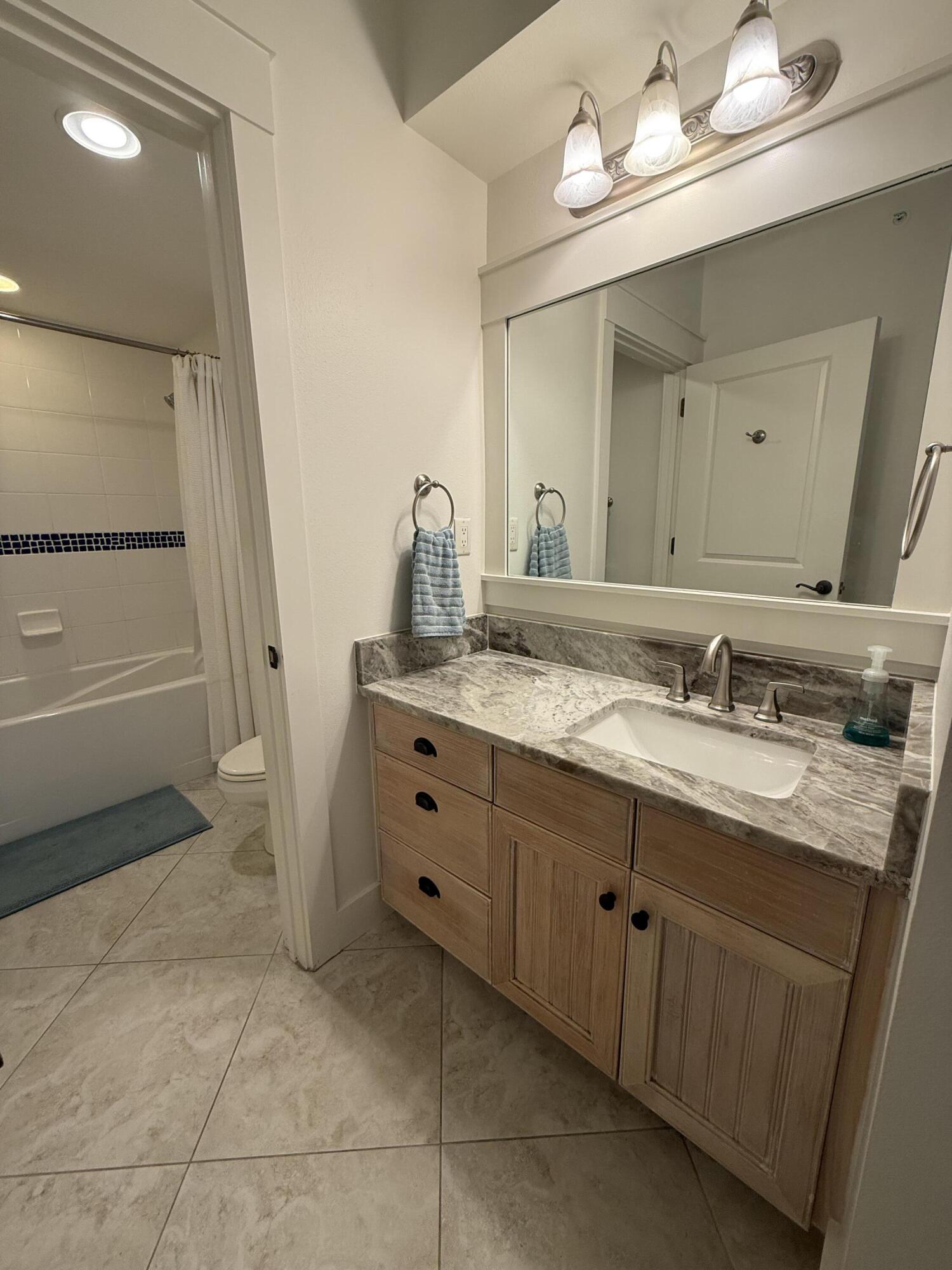OBSERVATION POINT - Residential Lease