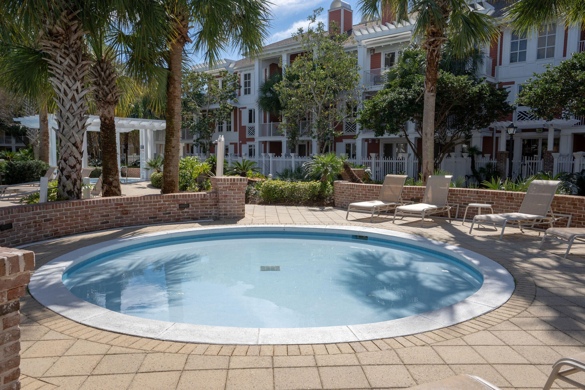 OBSERVATION POINT - Residential Lease