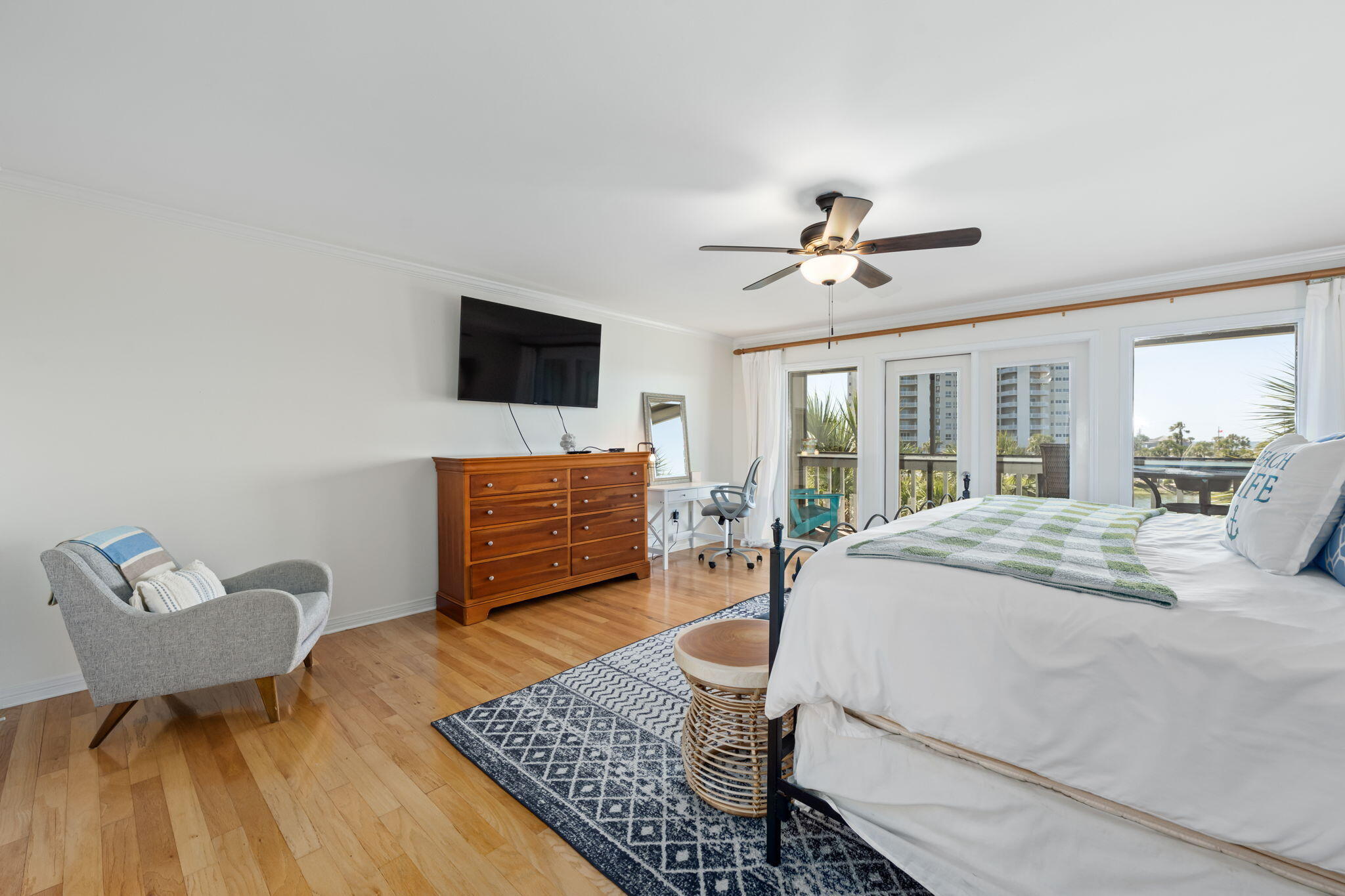 SEASCAPE CONDO PH 7 - Residential