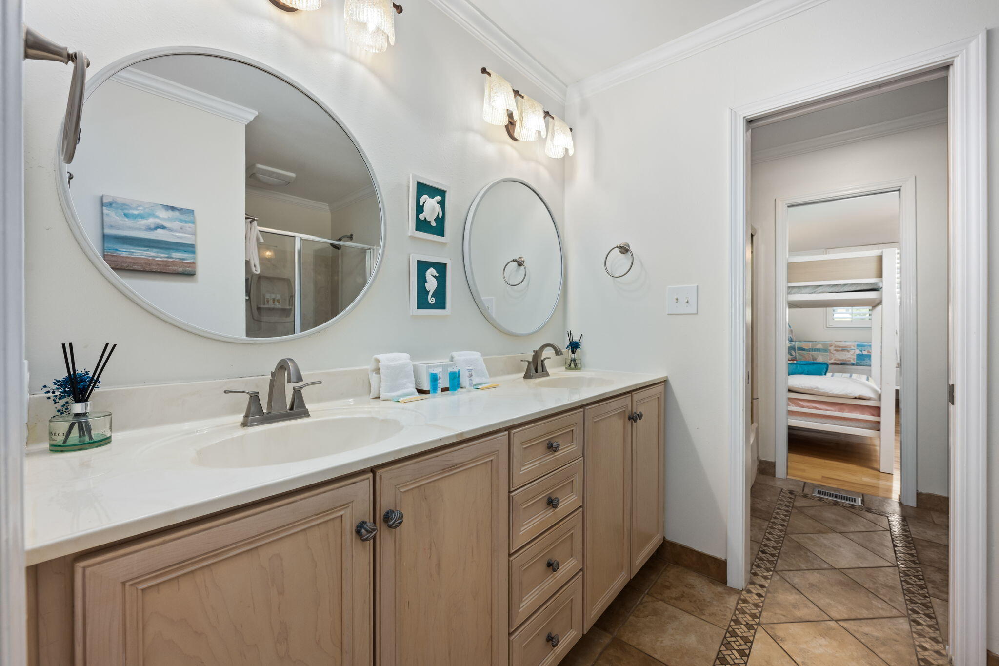 SEASCAPE CONDO PH 7 - Residential